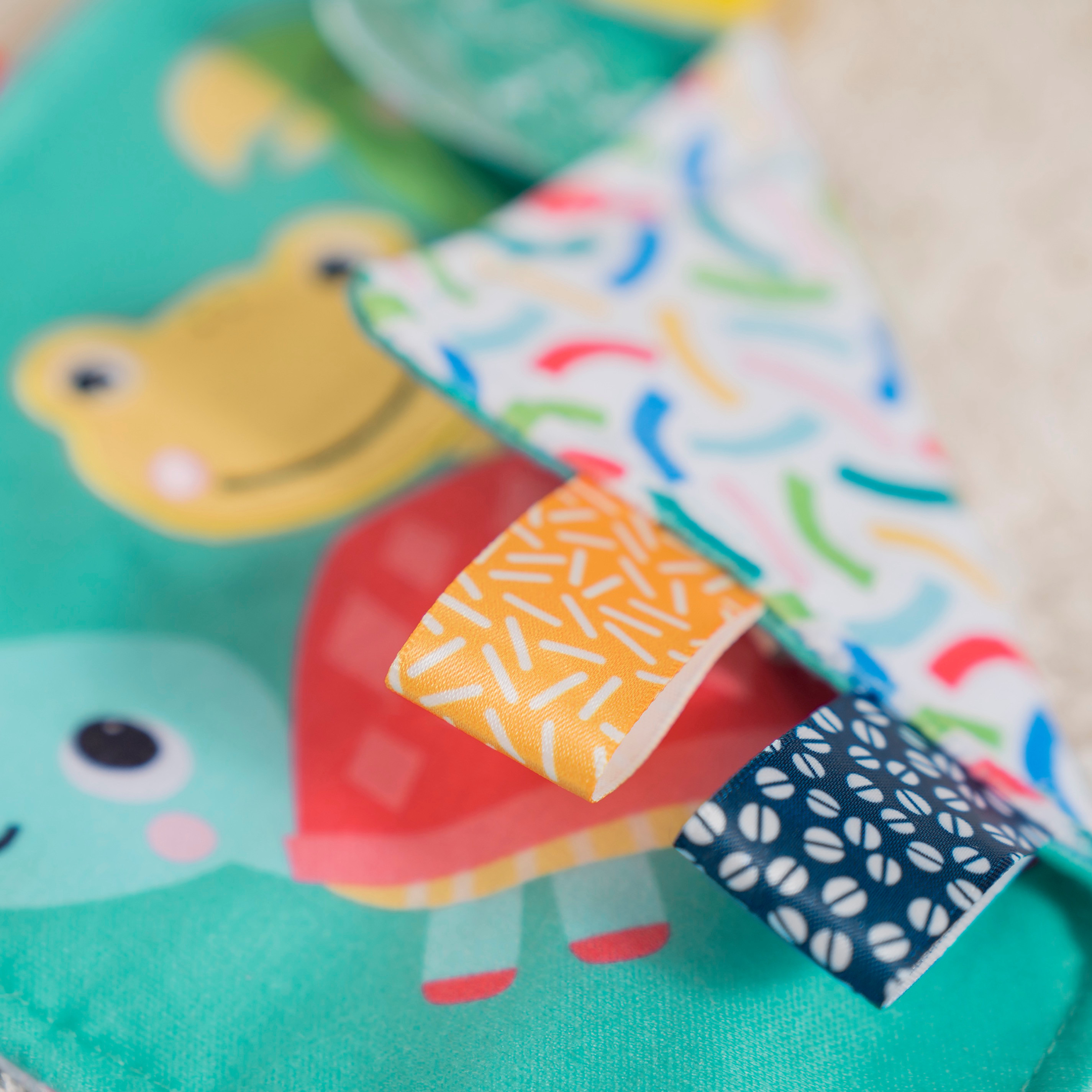 Bright Starts Fuzzy Feelies Soothing Blankie-toys-babyandtoddlertoys-strollertoys-image-11