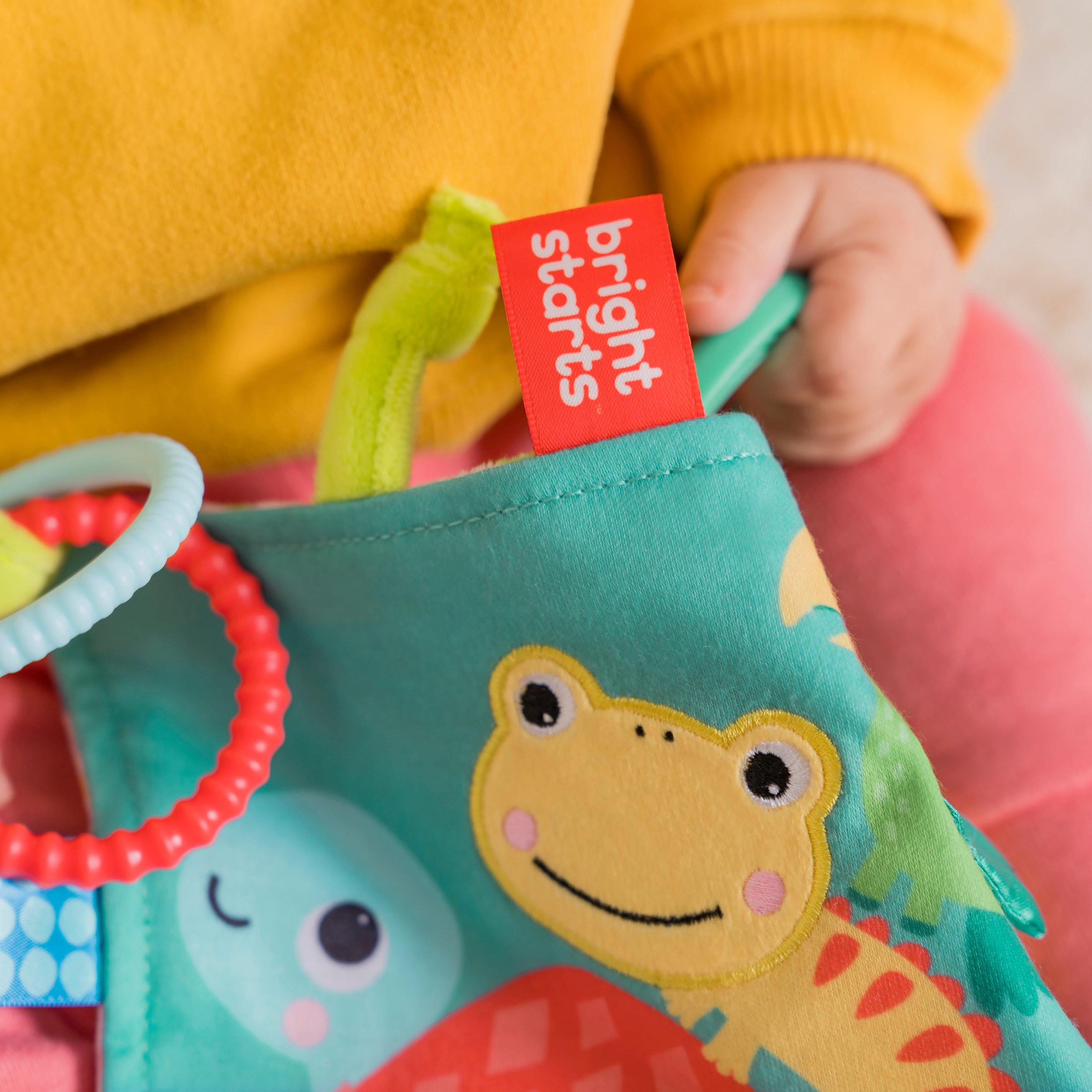 Bright Starts Fuzzy Feelies Soothing Blankie-toys-babyandtoddlertoys-strollertoys-image-4