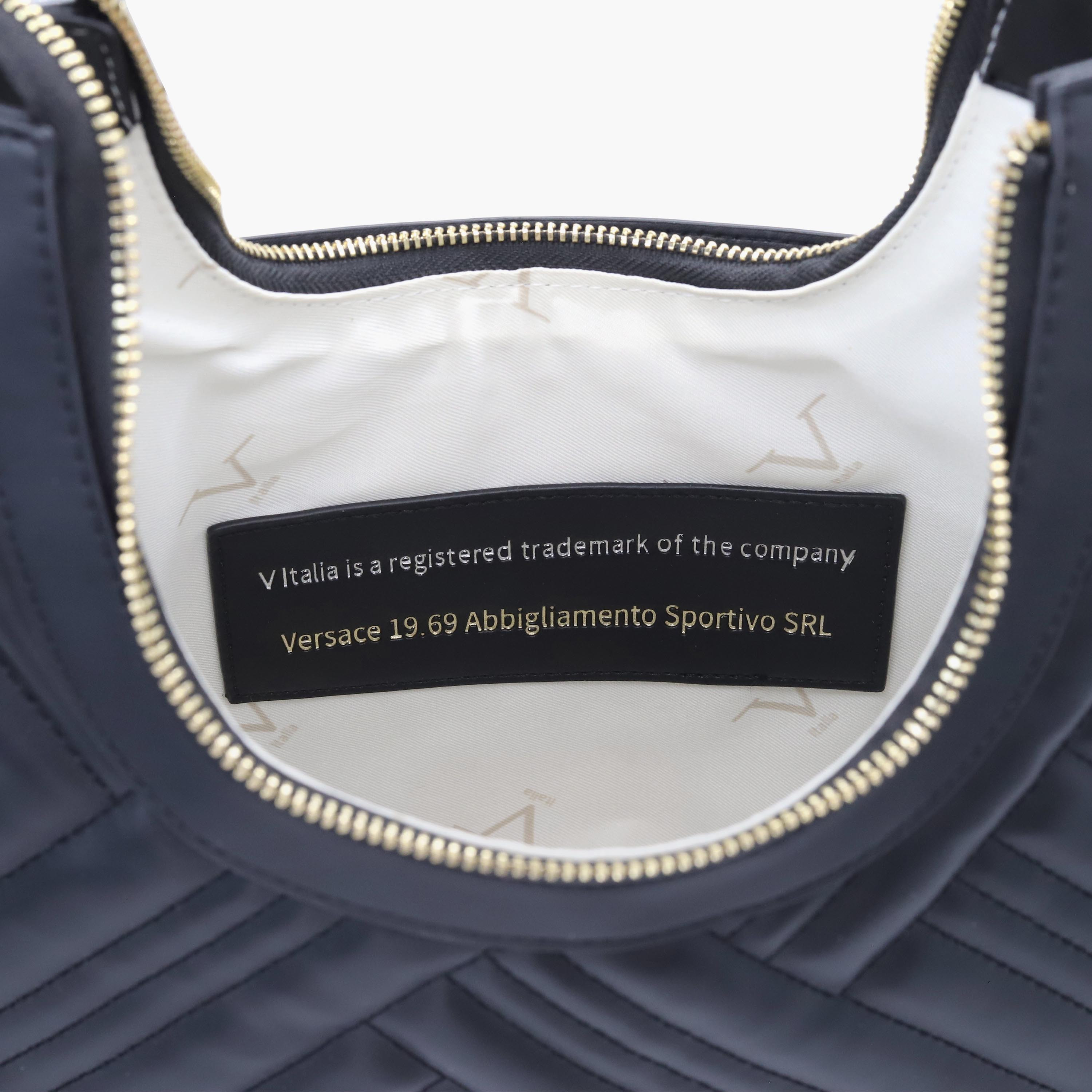 شنطة كتف مبطنة بمقبض سلسلة وسحّاب إغلاق من في إيطاليا-women-bagsandwallets-handbags-image-8