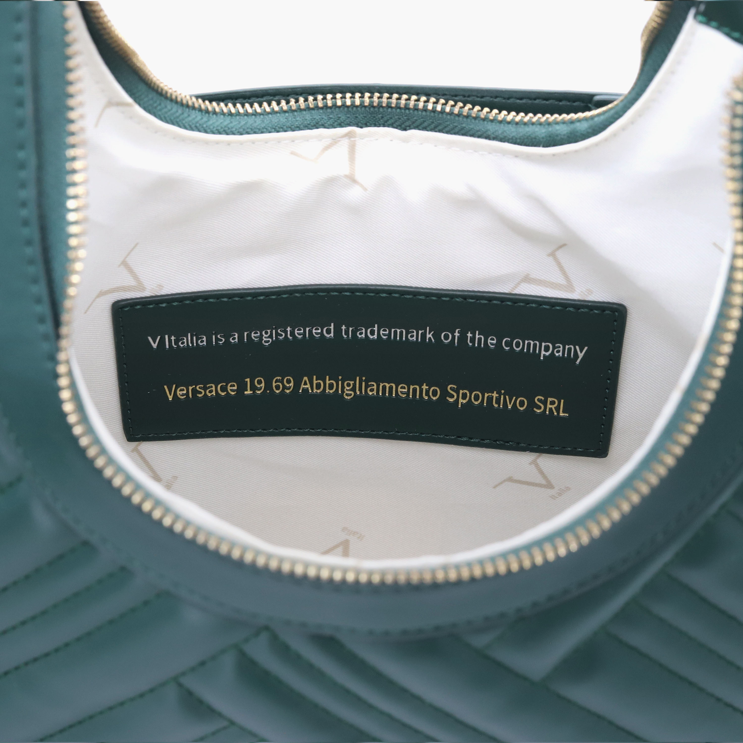 شنطة كتف مبطنة بمقبض سلسلة وسحّاب إغلاق من في إيطاليا-women-bagsandwallets-handbags-image-15