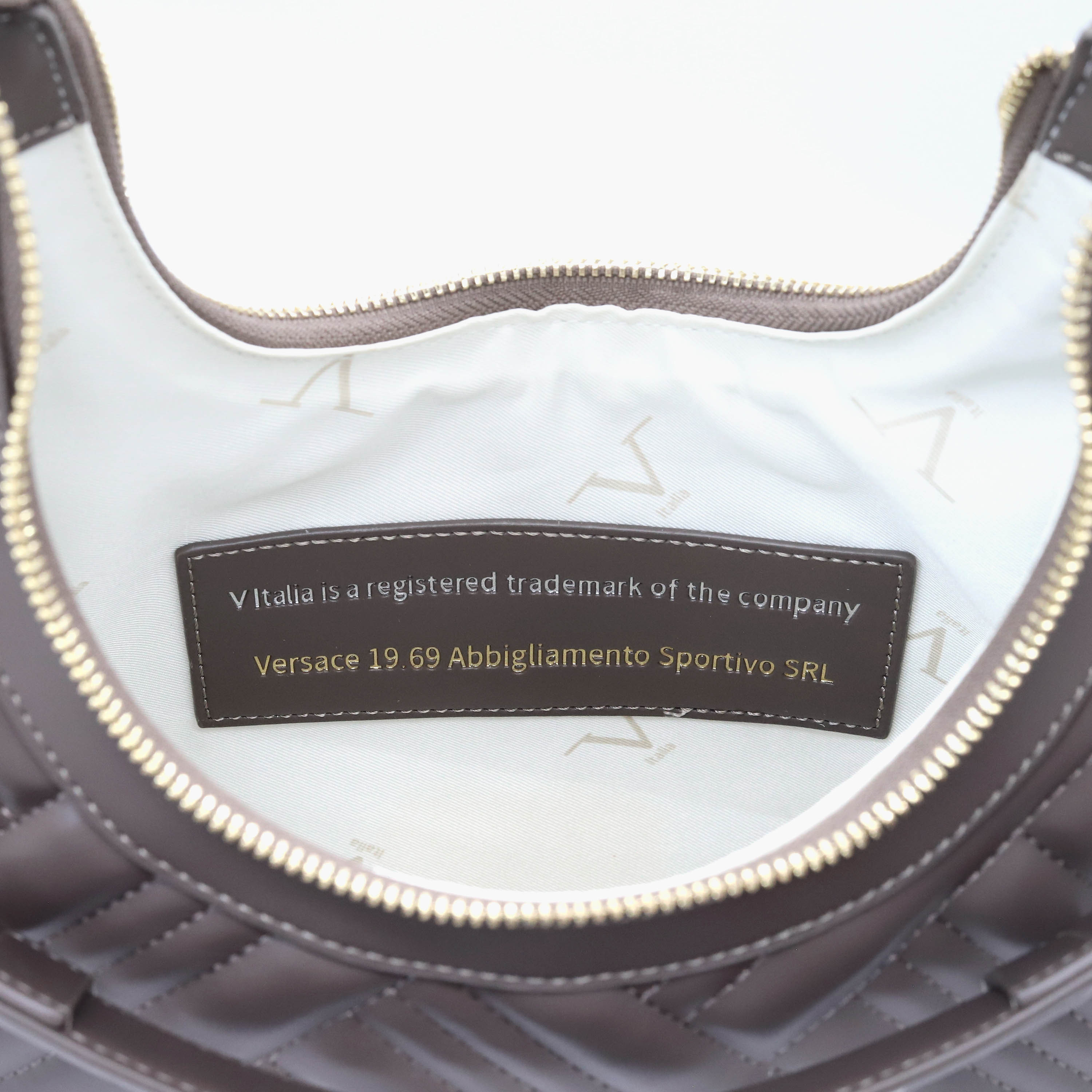 شنطة كتف مبطنة بمقبض سلسلة وسحّاب إغلاق من في إيطاليا-women-bagsandwallets-handbags-image-24
