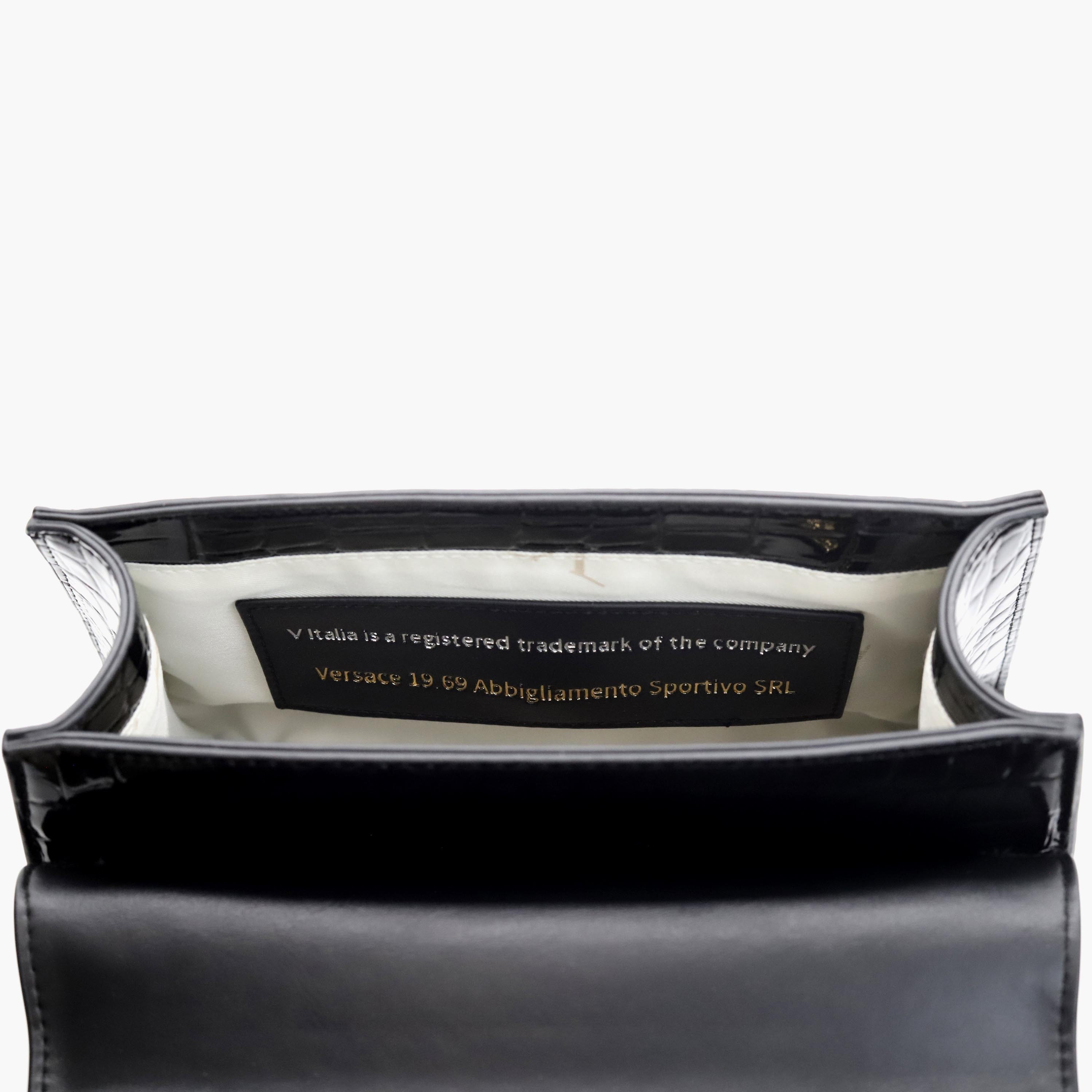 شنطة ساتشيل بارزة الملمس بحزام قابل للفصل وطية إغلاق من في إيتاليا-women-bagsandwallets-handbags-image-8