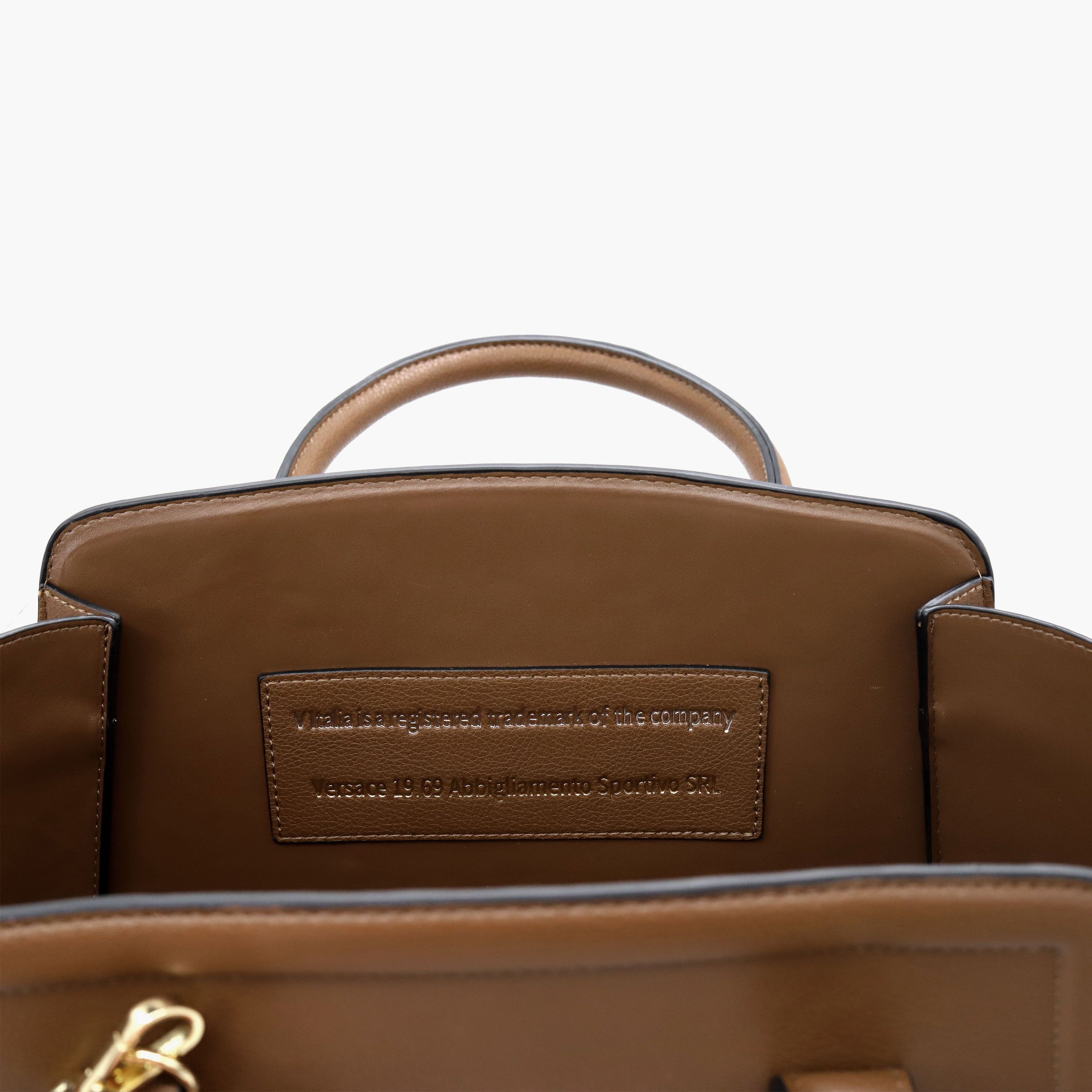 شنطة توتي سادة بحزام قابل للتعديل من في إيتاليا-women-bagsandwallets-handbags-image-39
