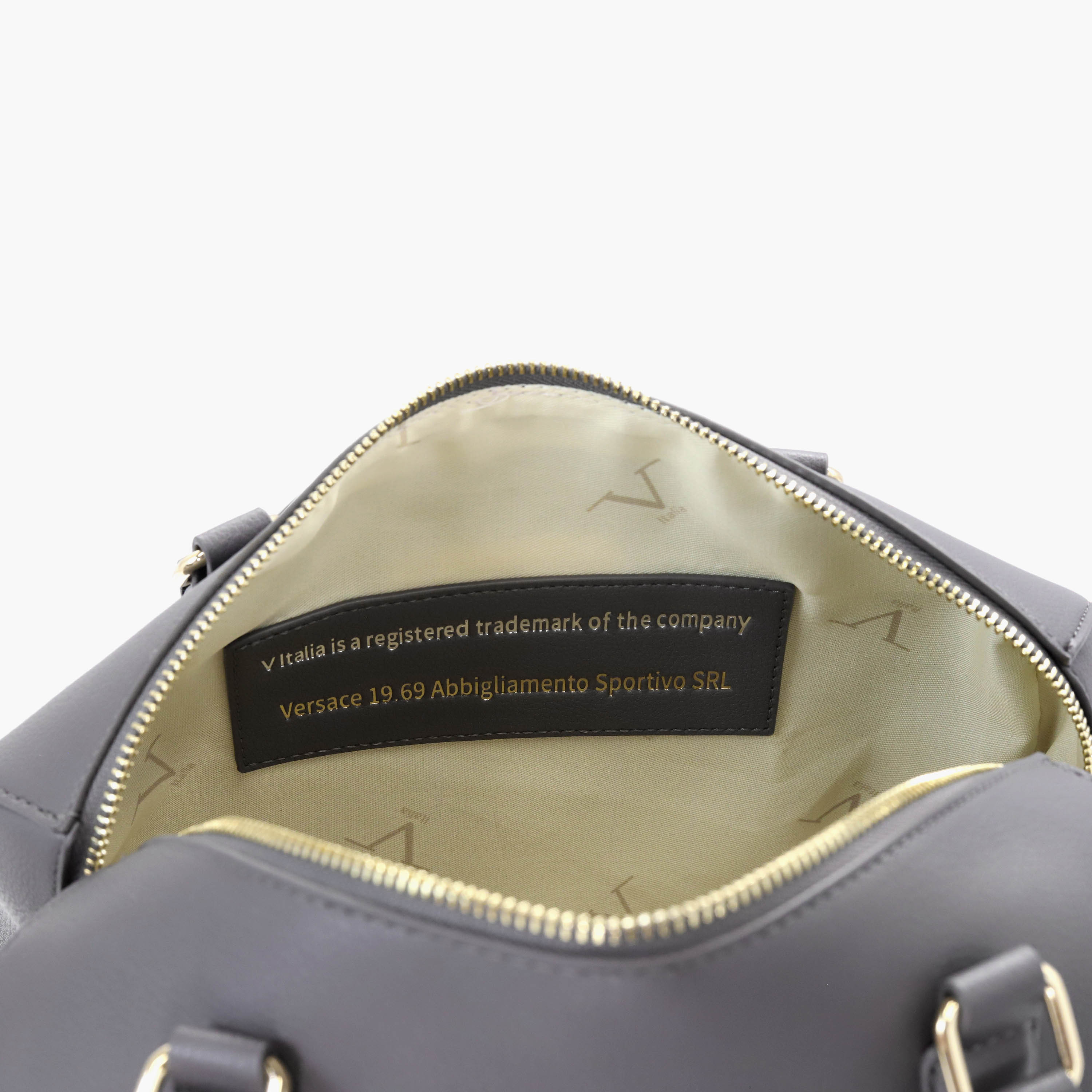 شنطة توتي سادة بحزام قابل للفصل وإغلاق بسحاب من في إيتاليا-women-bagsandwallets-handbags-image-24