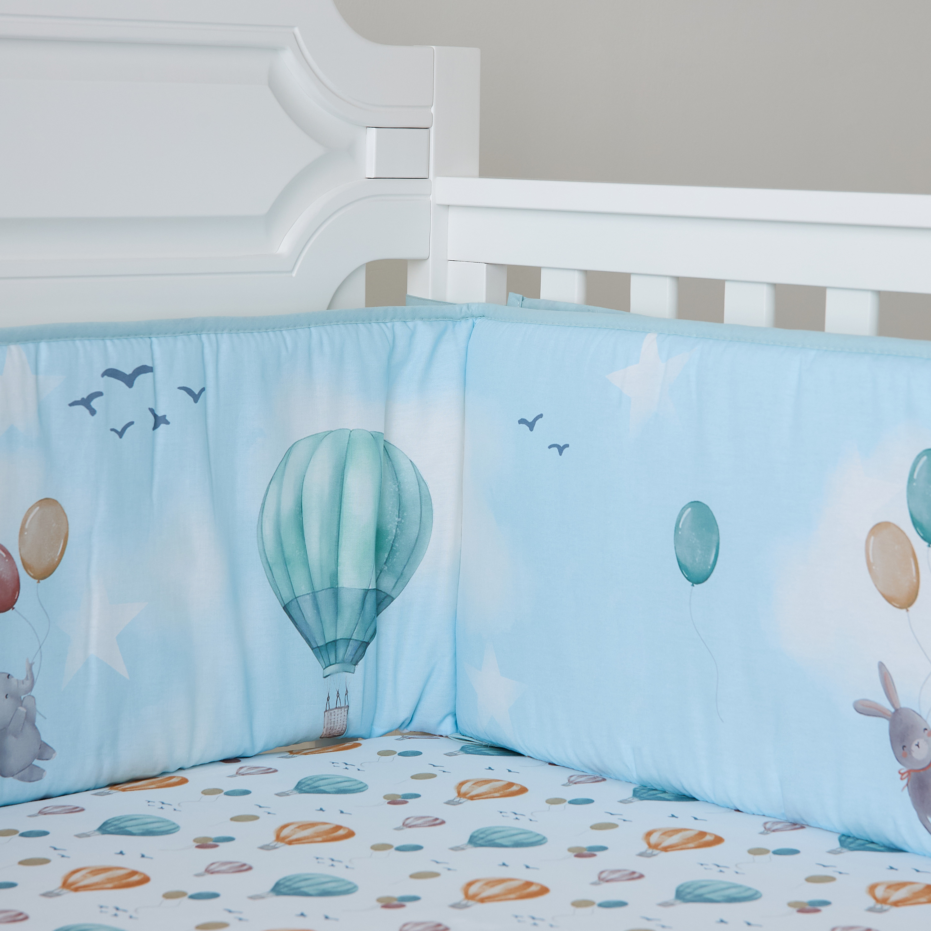 طقم مفروشات مهد بطبعات حيوانات 5 قطع من جونيورز-baby-nursery-babybedding-image-1