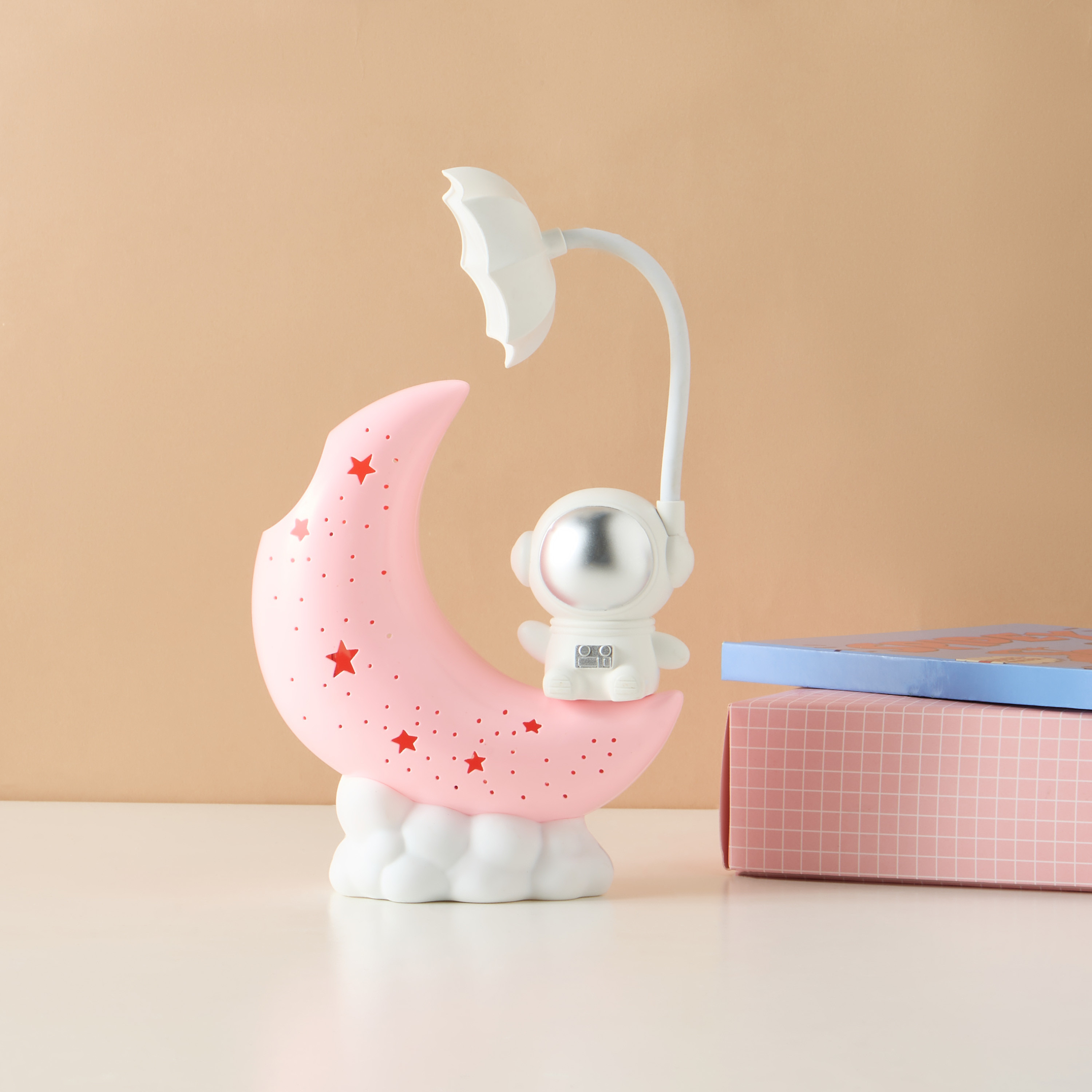 Astronaut Accent Rechargeable Table Lamp-household-lighting-decorativelighting-noveltylights-image-1