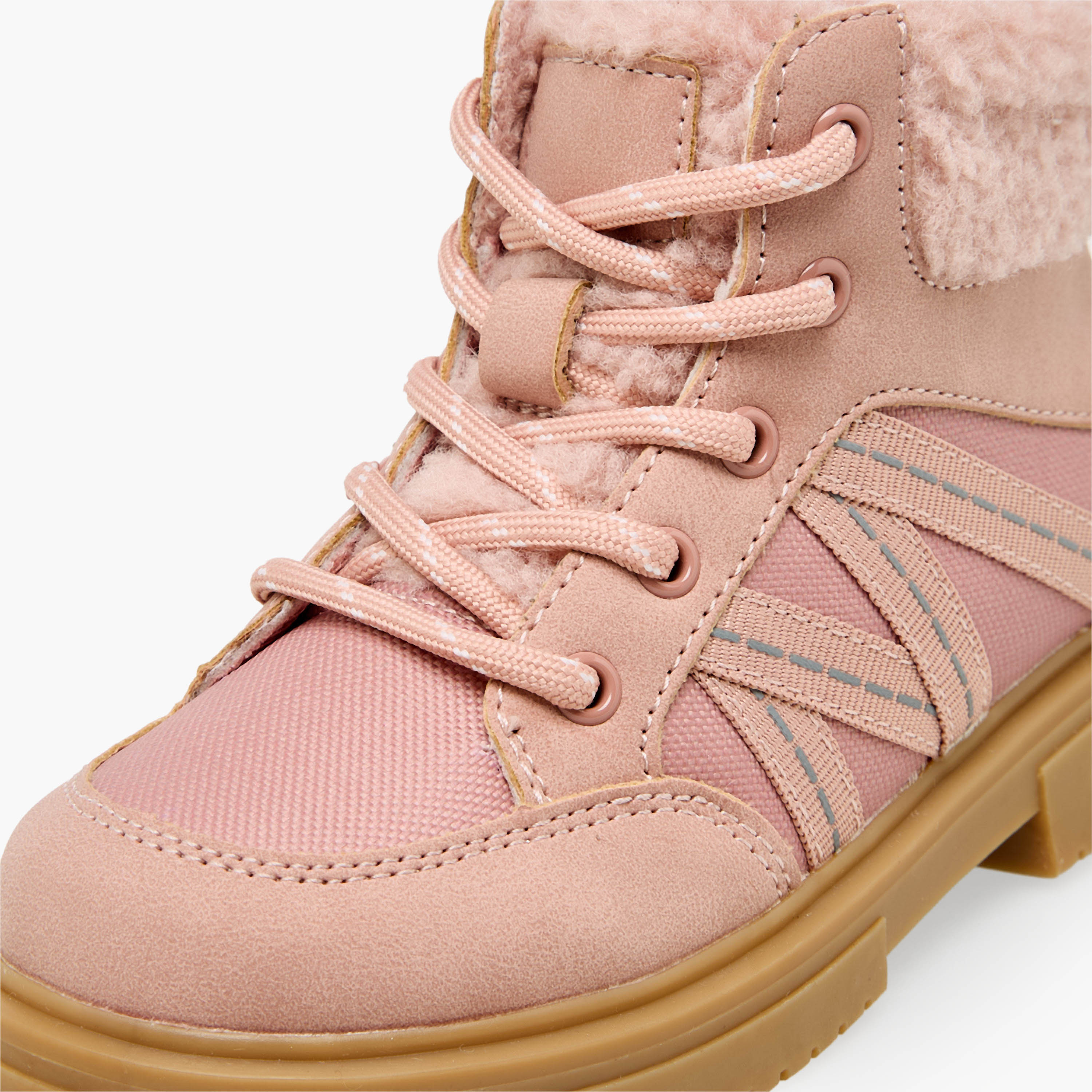 حذاء كاحل للفتيات بفرو صناعي ورباط من جونيورز-girls-shoes-boots-image-4