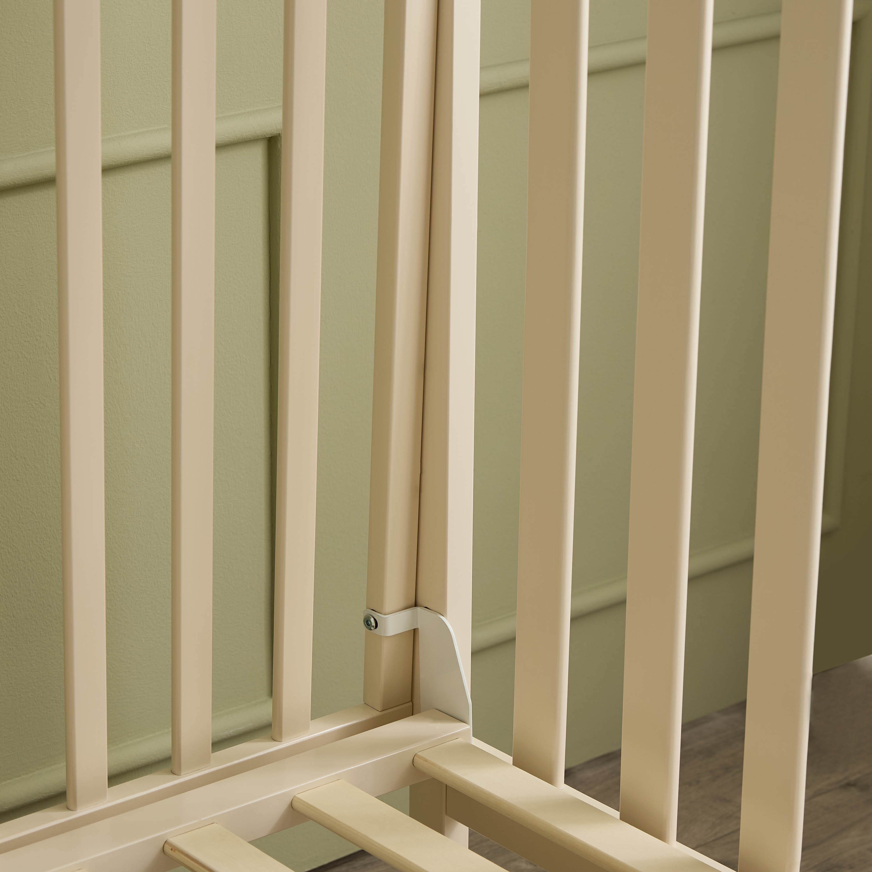 Juniors Capri Crib with Adjustable Height and Side Rails (Up to 3 years)-baby-nursery-furniture-cribsandbeds-babycribs-image-12