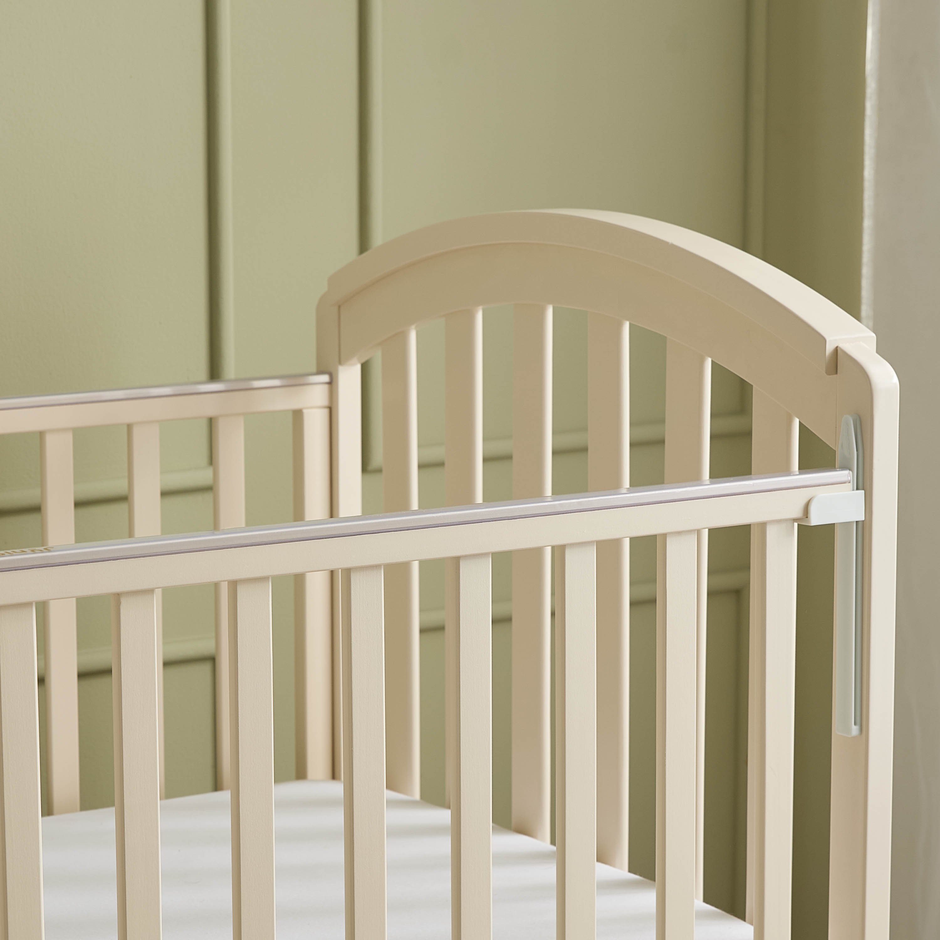 Juniors Capri Crib with Adjustable Height and Side Rails (Up to 3 years)-baby-nursery-furniture-cribsandbeds-babycribs-image-6