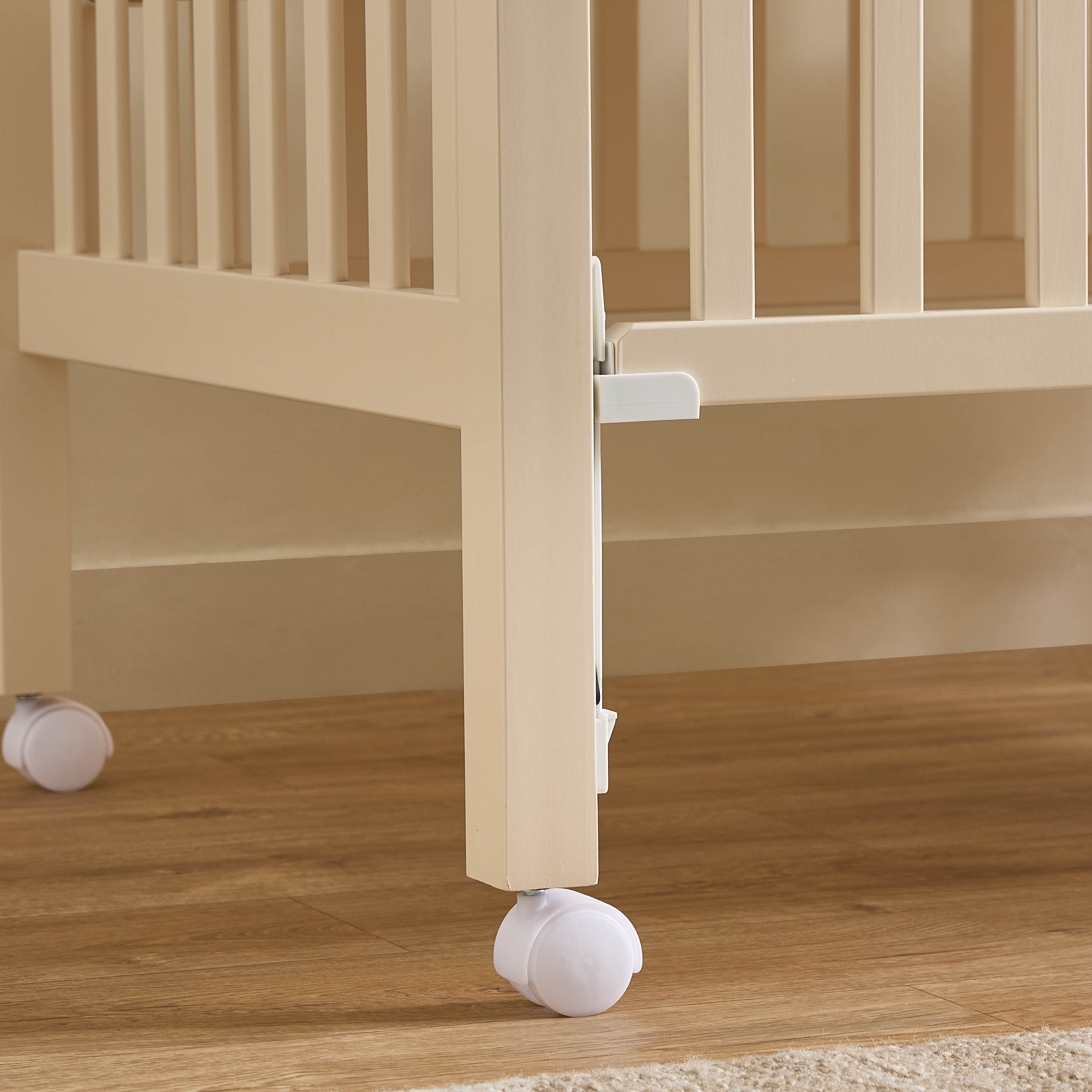 Magaret Crib with Adjustable Height (Up to 3 years)-baby-nursery-furniture-cribsandbeds-babycribs-image-8