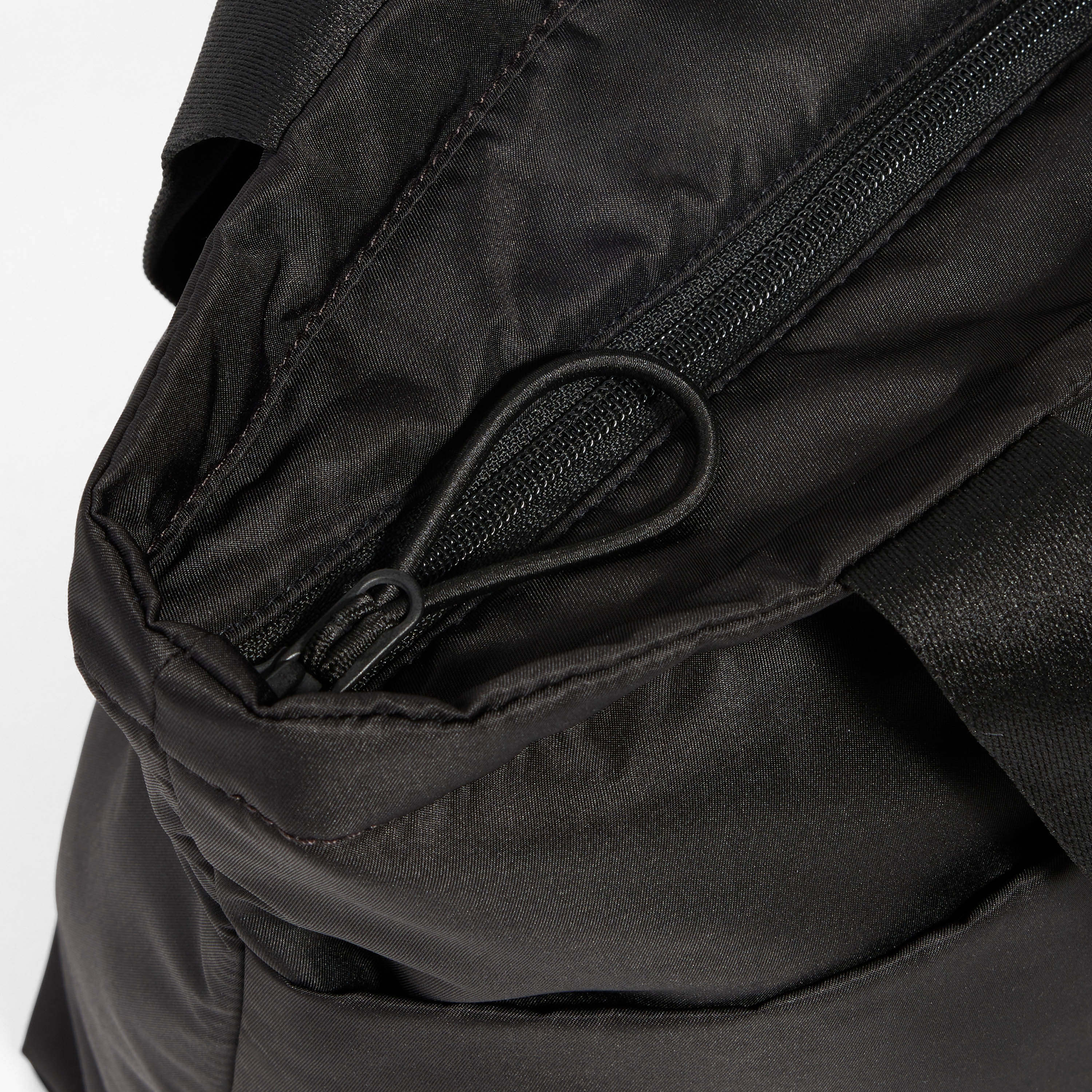 Under Armour Studio Lite Tote 1388920 | OE-sports-women-accessories-image-4