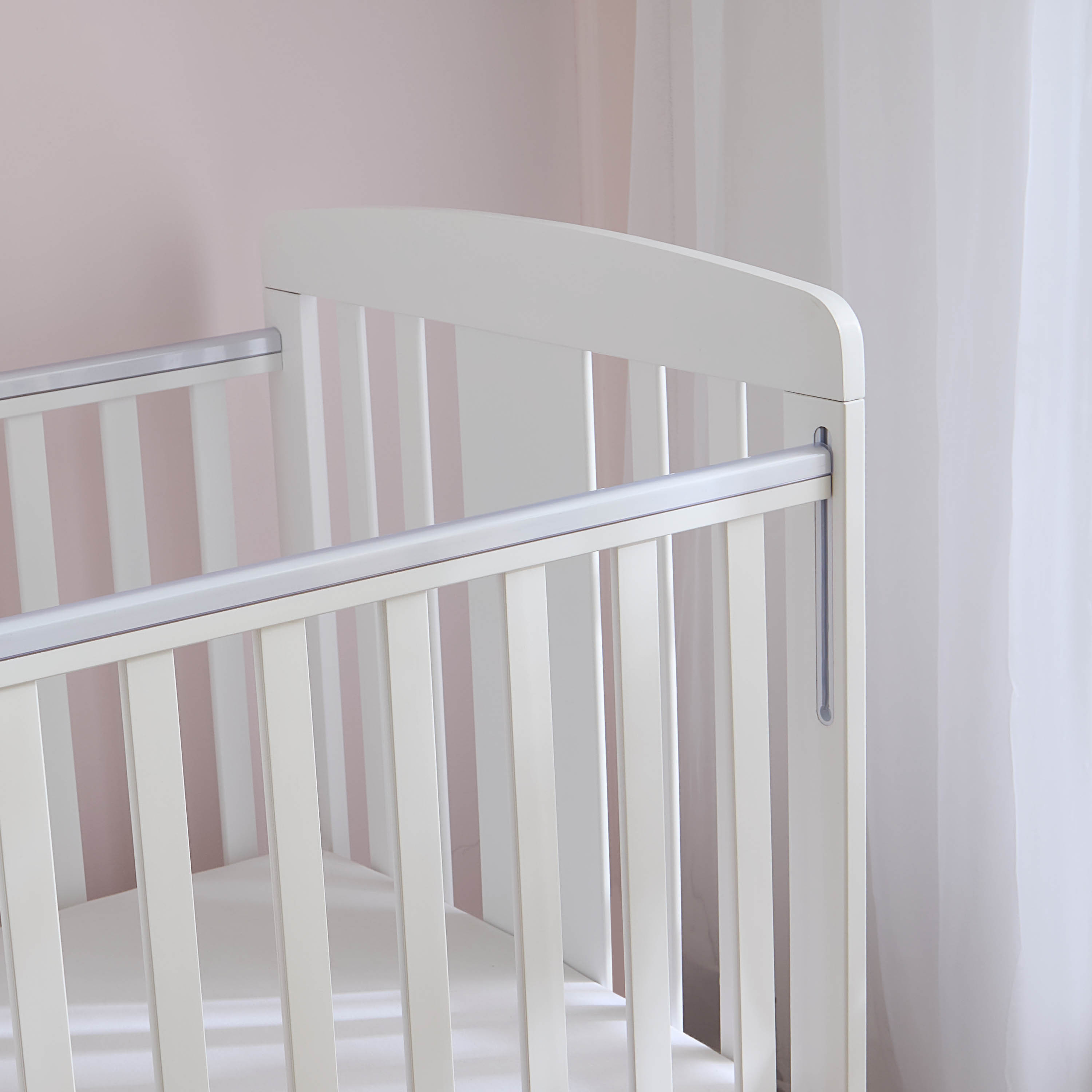 سرير أطفال بجانب منسدل من ليتل بلومرز - 70x130 سم-baby-nursery-furniture-cribsandbeds-babycribs-image-4
