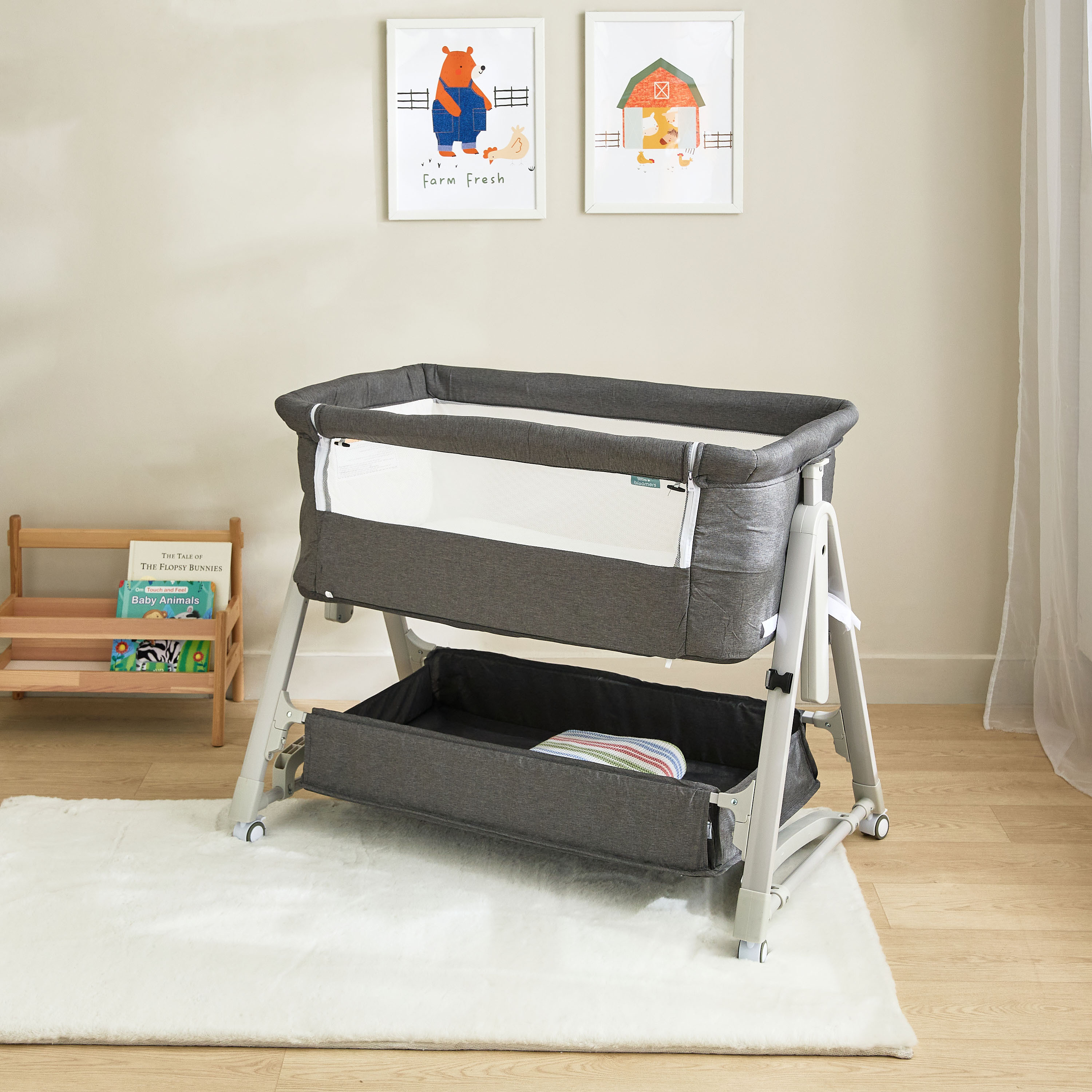 سرير هزاز من ليتل بلومرز من داليا-baby-nursery-furniture-cribsandbeds-bassinets-image-1