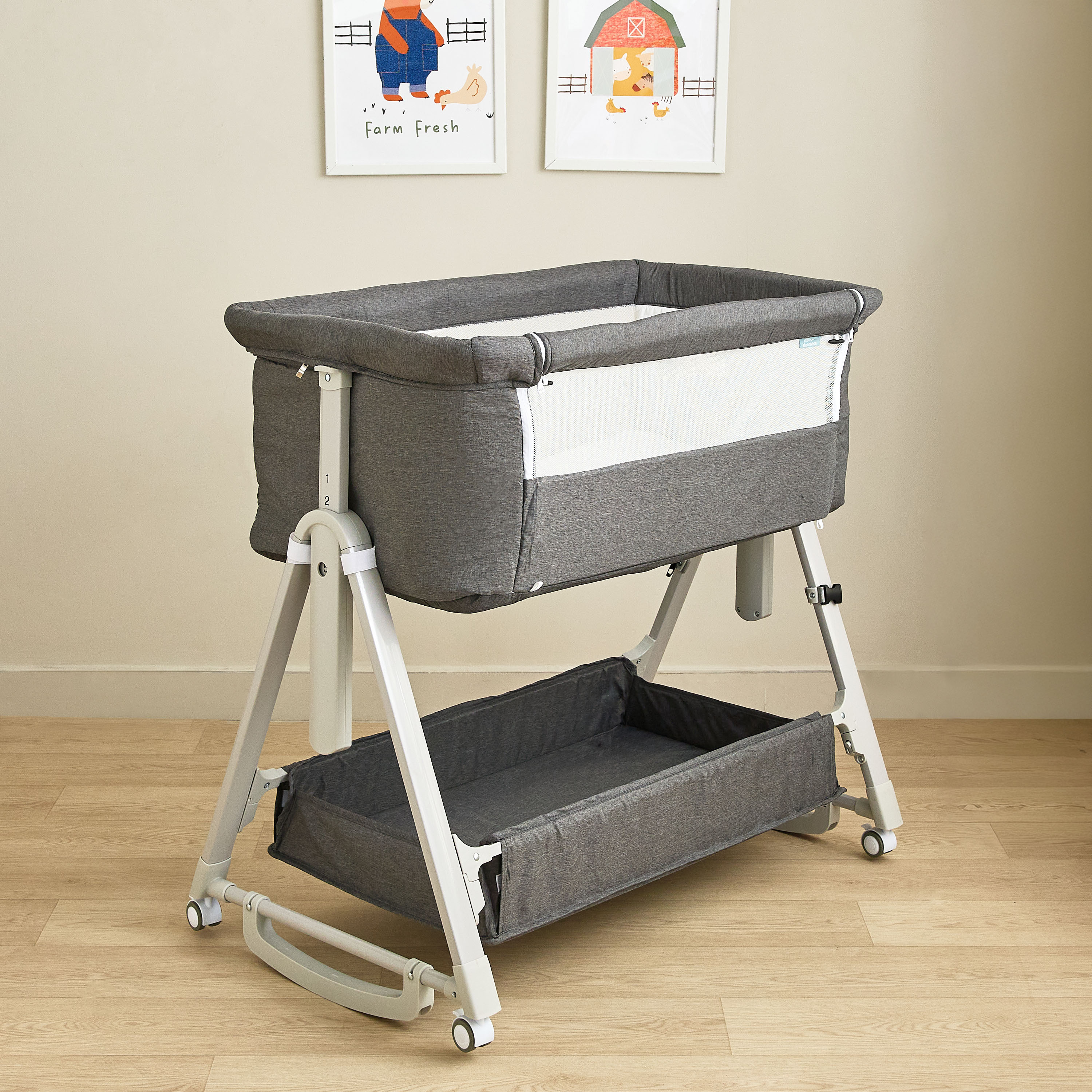 سرير هزاز من ليتل بلومرز من داليا-baby-nursery-furniture-cribsandbeds-bassinets-image-17