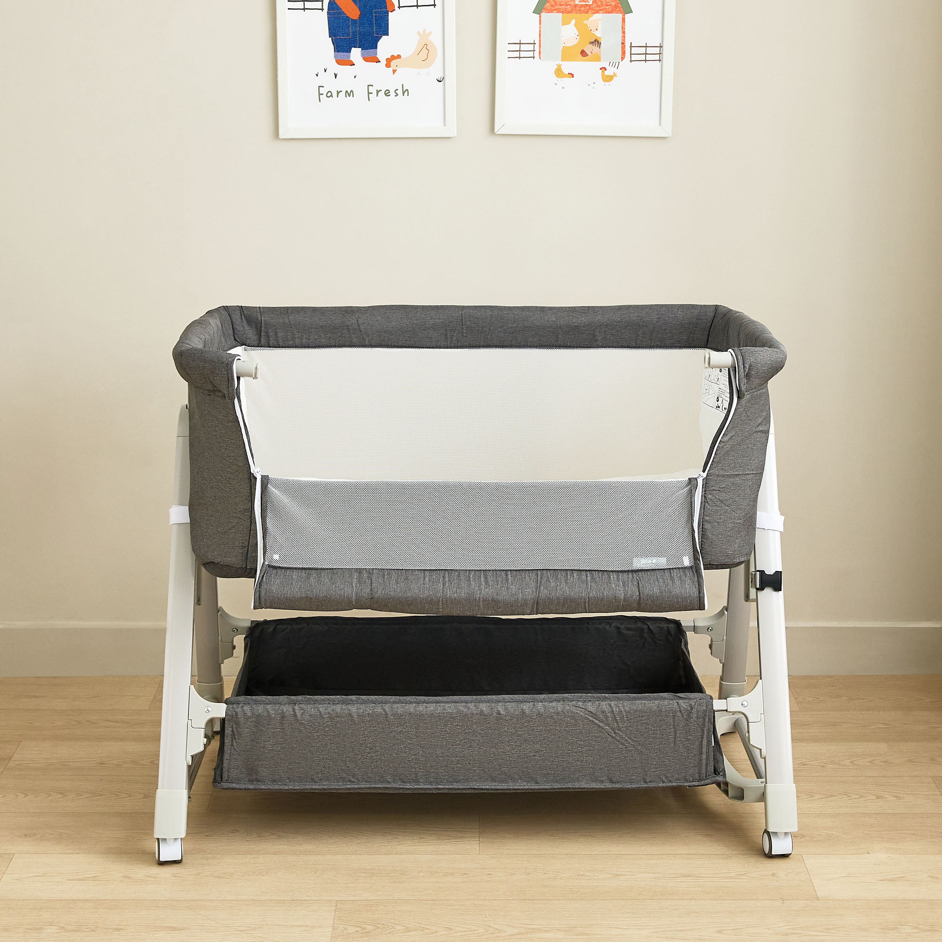 سرير هزاز من ليتل بلومرز من داليا-baby-nursery-furniture-cribsandbeds-bassinets-image-18