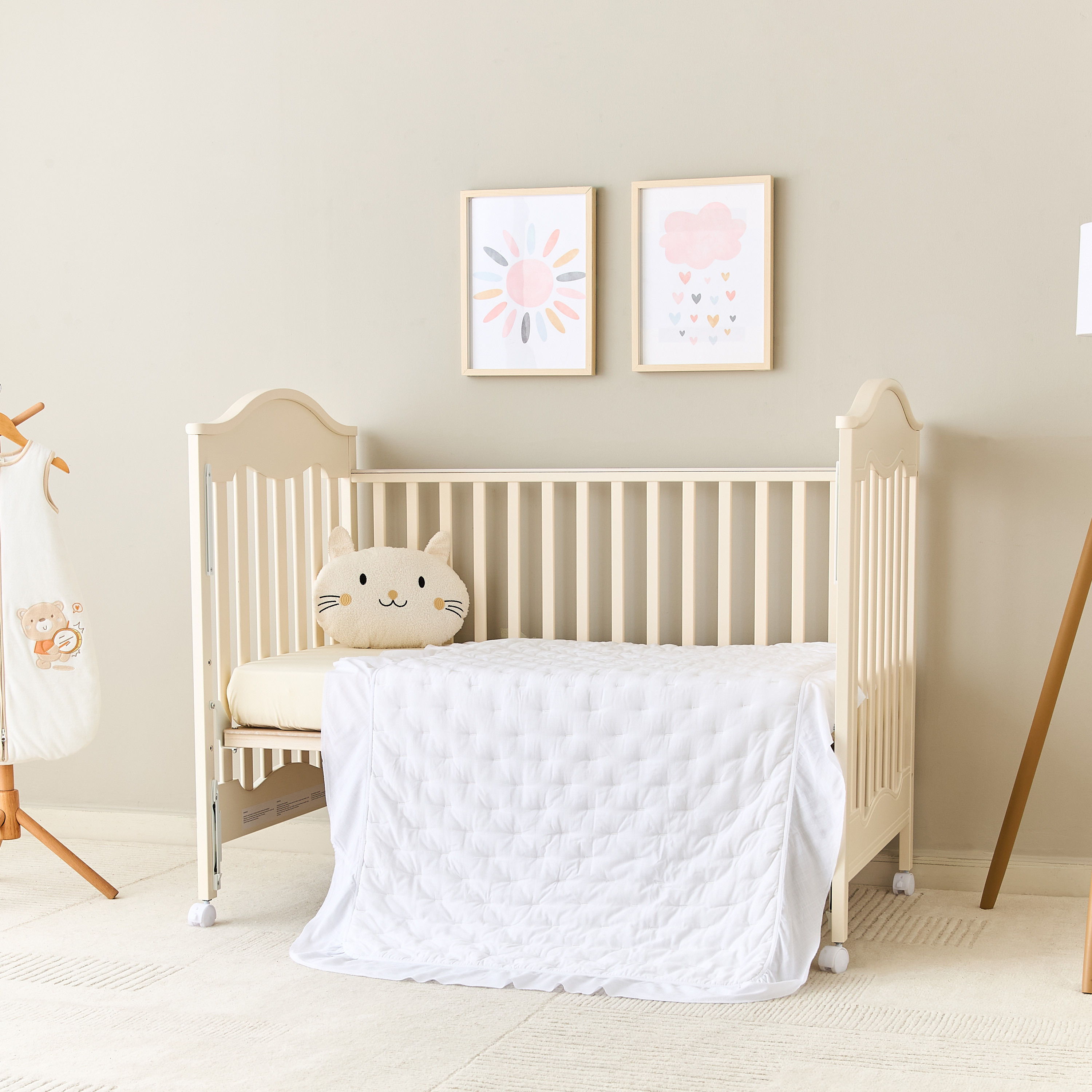 Giggles Quilt with Lightweight Design, 90x130 cm-baby-nursery-babybedding-image-1