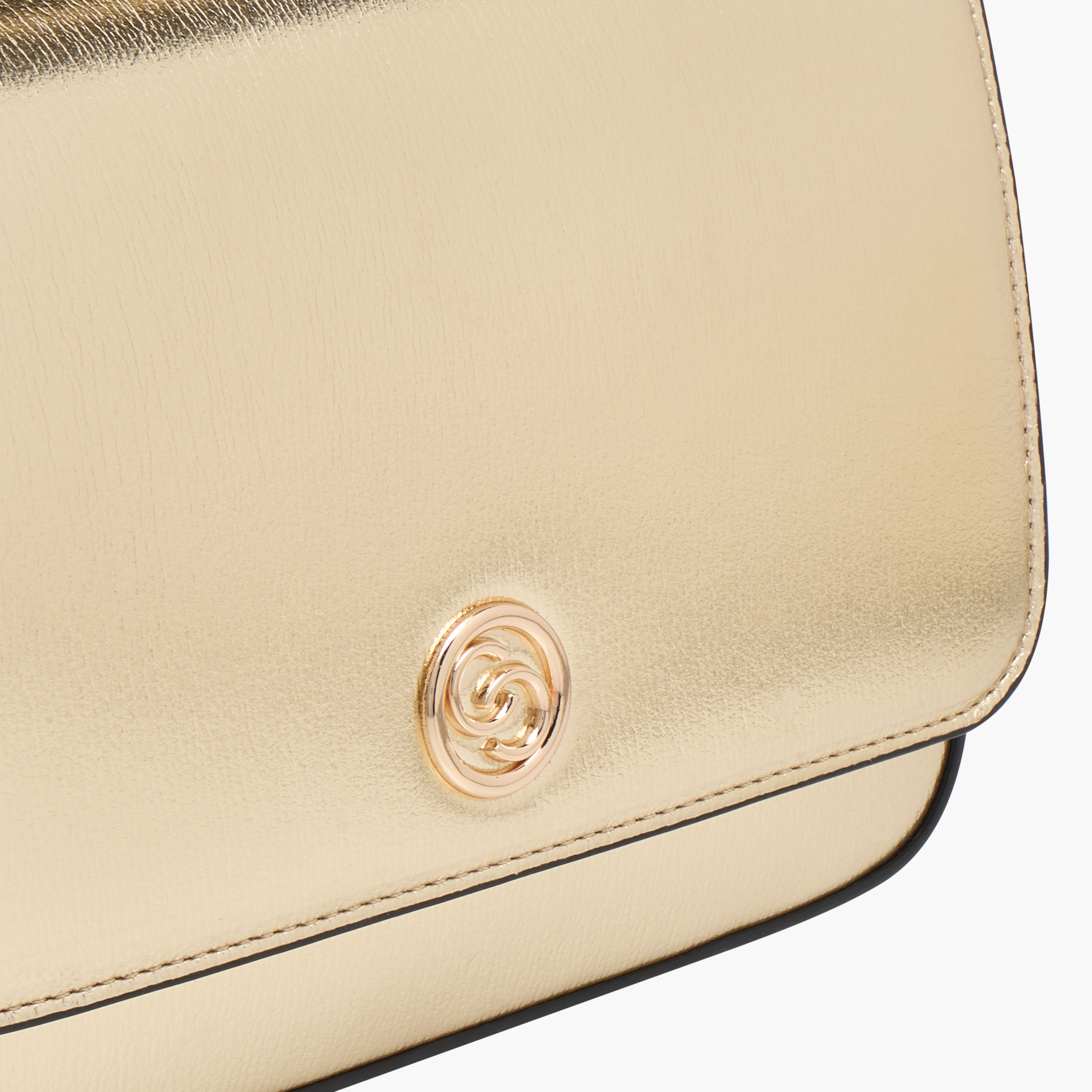 شنطة كروس بودي ميتاليك بطية إغلاق وحزام قابل للتعديل من سيليست-women-bagsandwallets-handbags-image-4