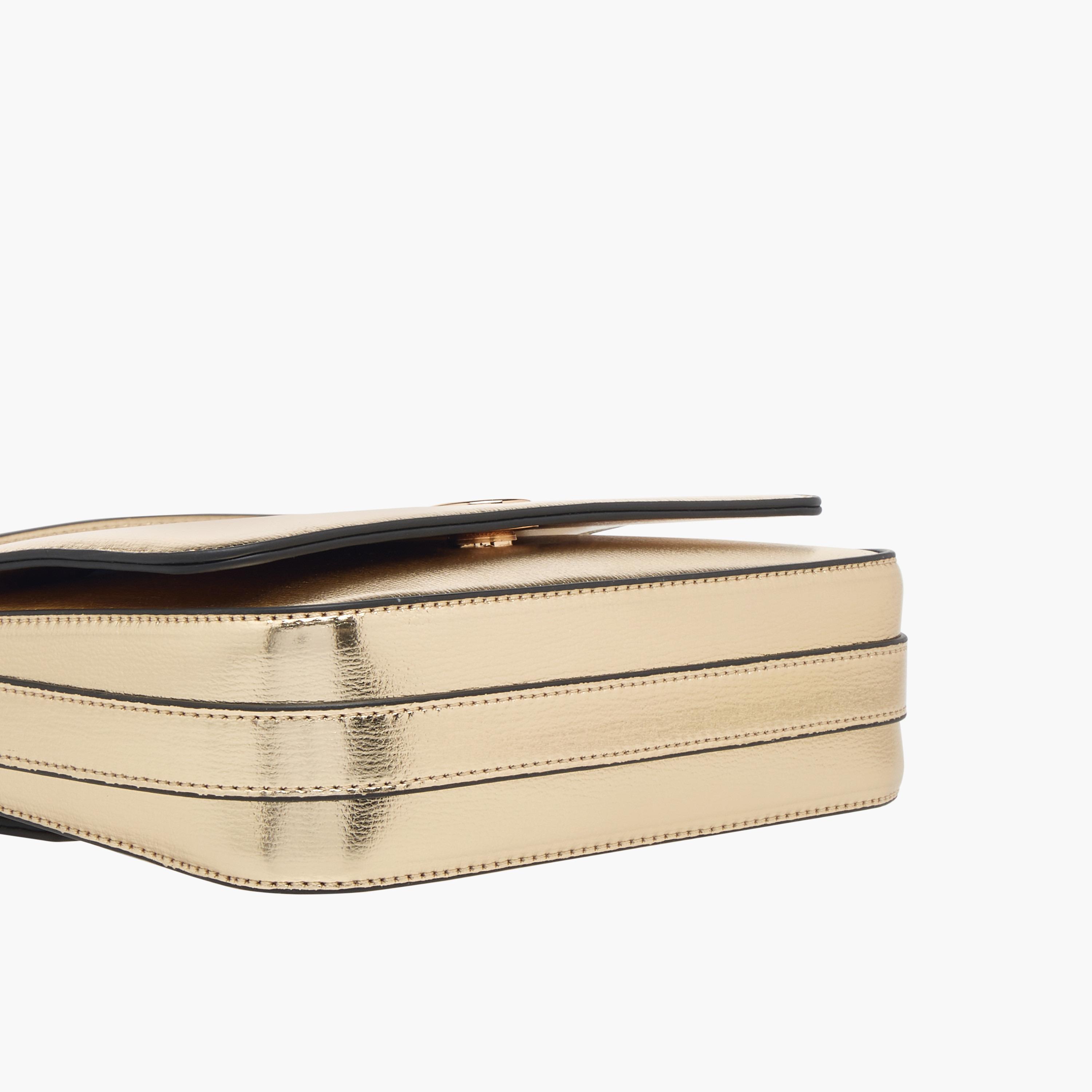 شنطة كروس بودي ميتاليك بطية إغلاق وحزام قابل للتعديل من سيليست-women-bagsandwallets-handbags-image-6