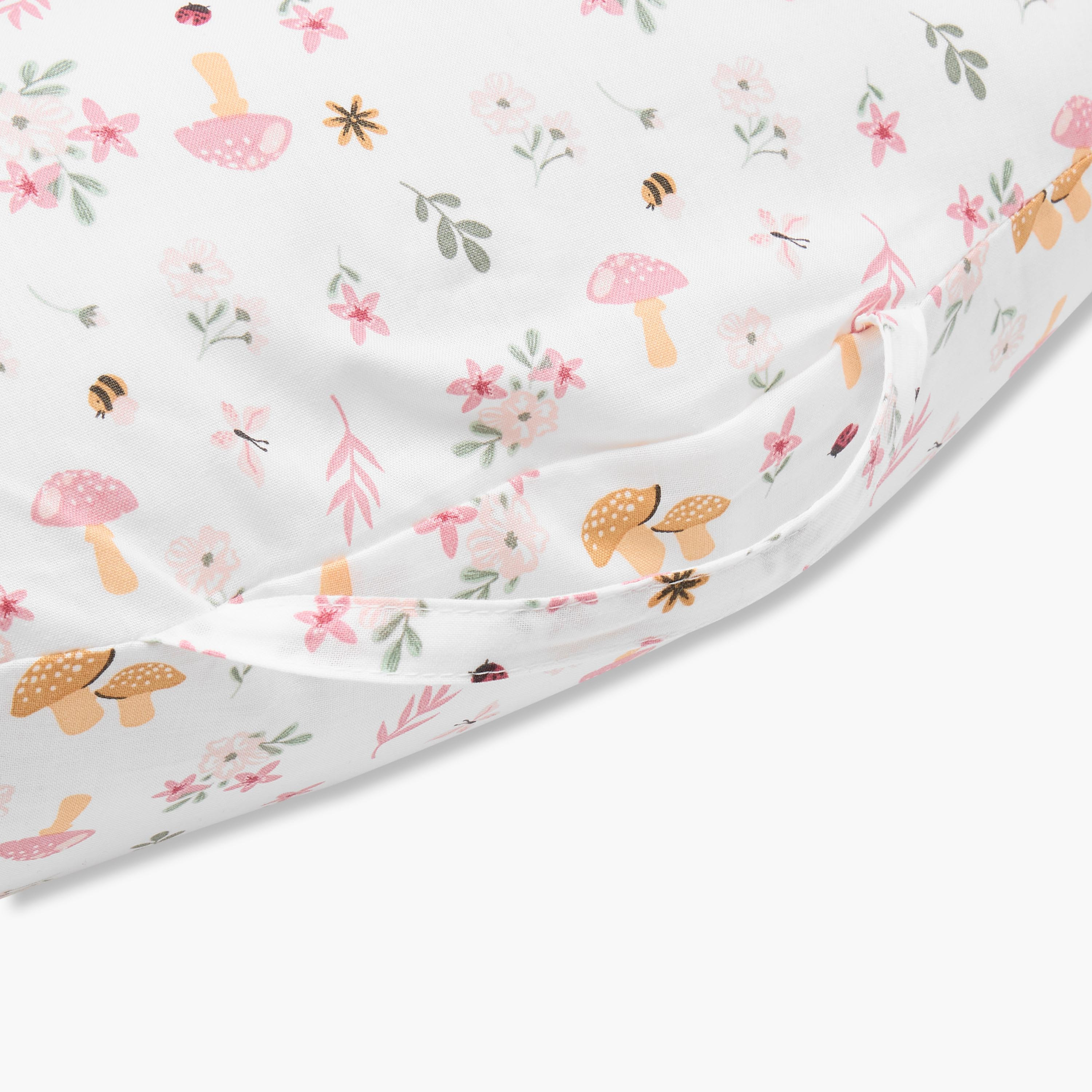 وسادة رضاعة بطبعات زهور من جونيورز - 50x60 سم-baby-nursery-babybedding-image-6