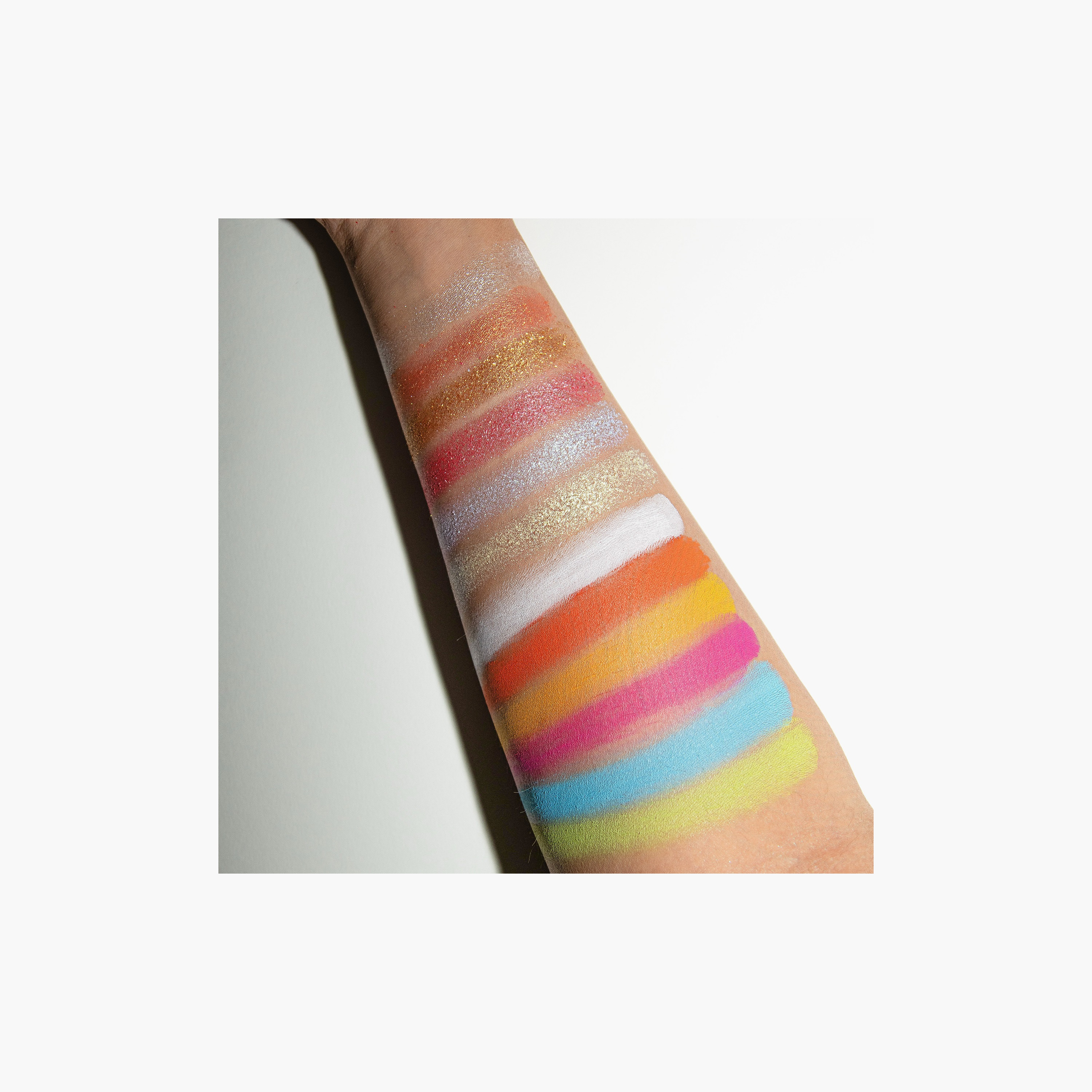 Makeup Revolution The Vibrant Icon Brights Eyeshadow Palette-beautyandpersonalcare-makeup-eyes-eyeshadows-image-7