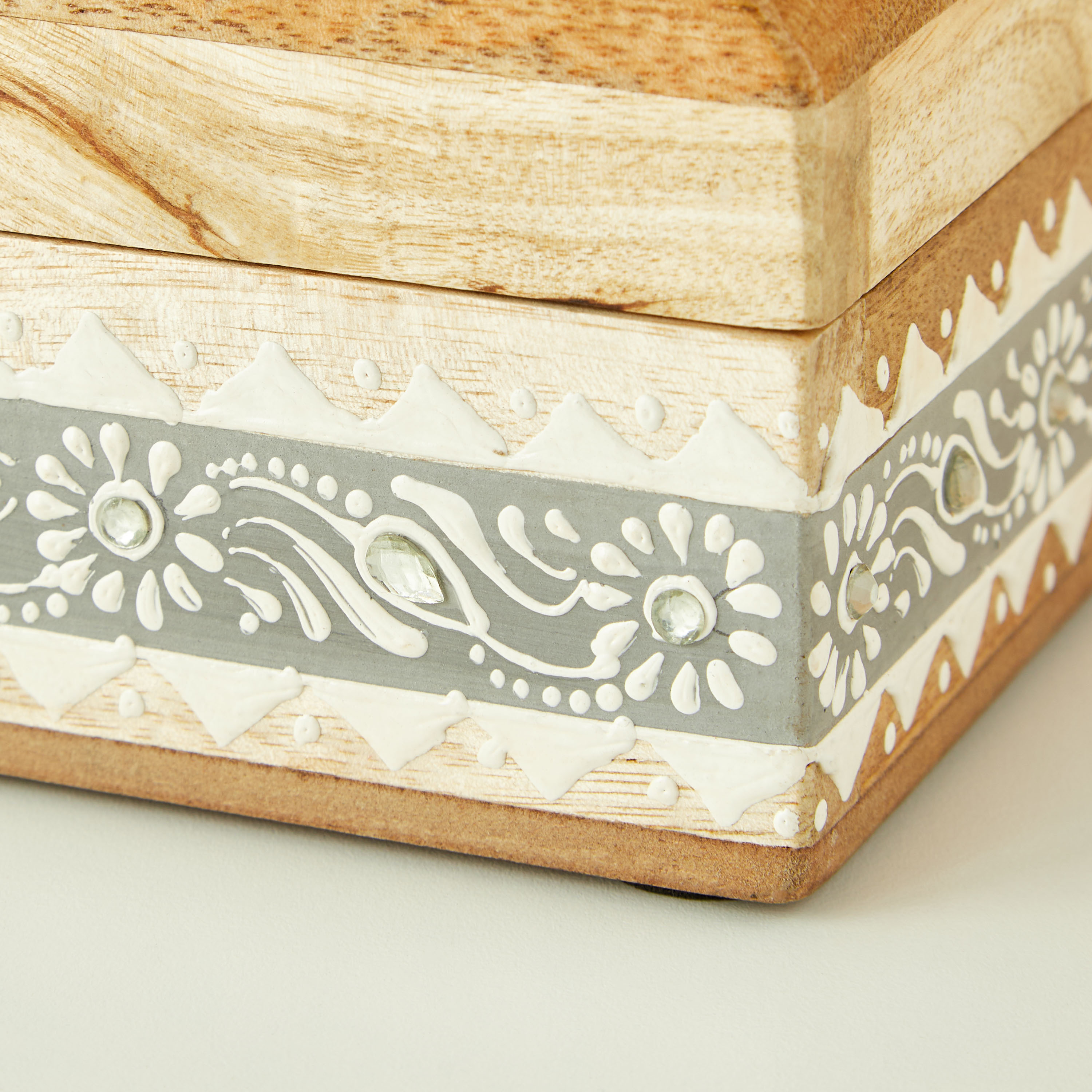 Embellished Wooden Tissue Box-household-decor-boxesandtrays-image-5