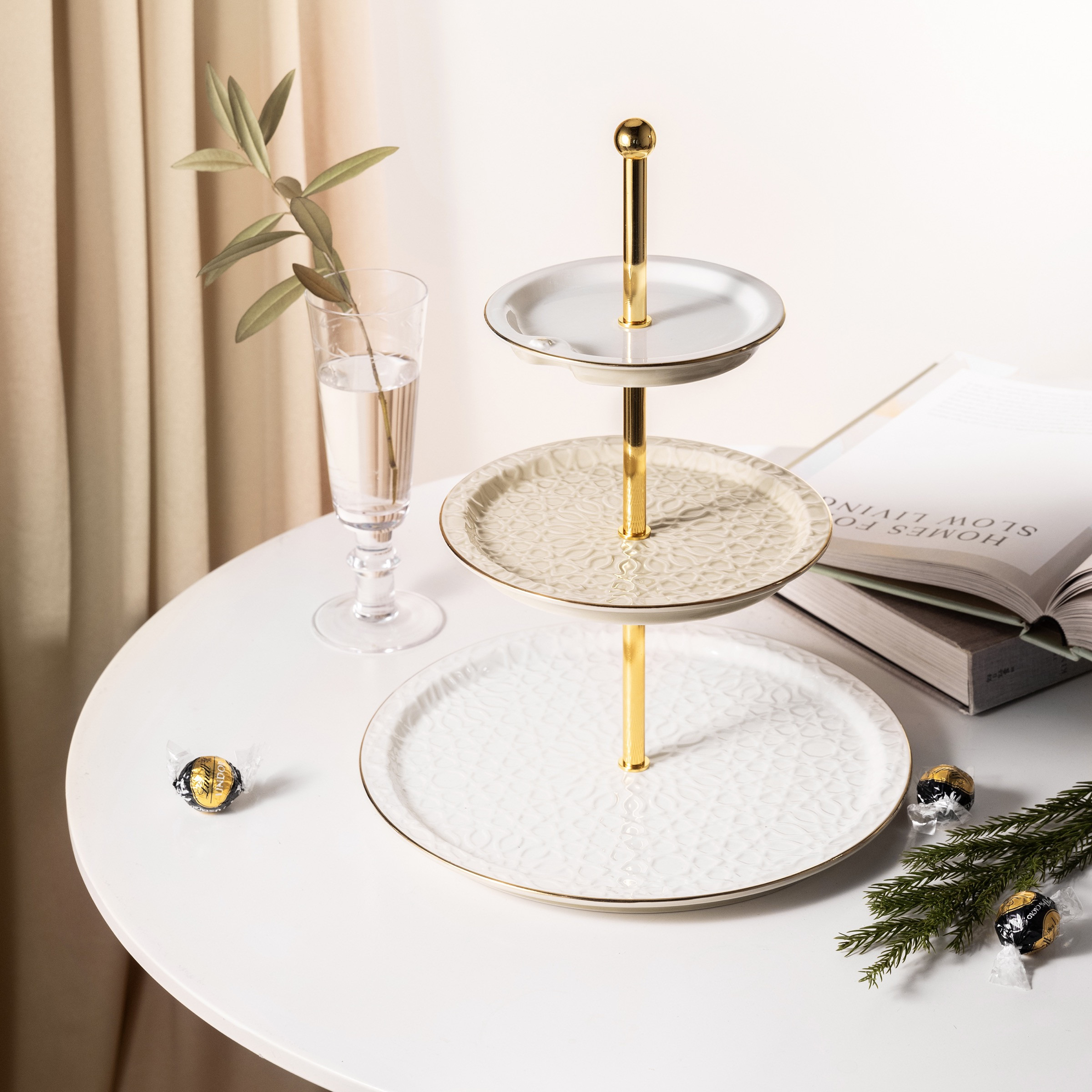 حامل كيك بورسلان 3 طوابق من أوتانتك أصالة - 14x27x9 سم-household-dining-serveware-cakestands-image-1