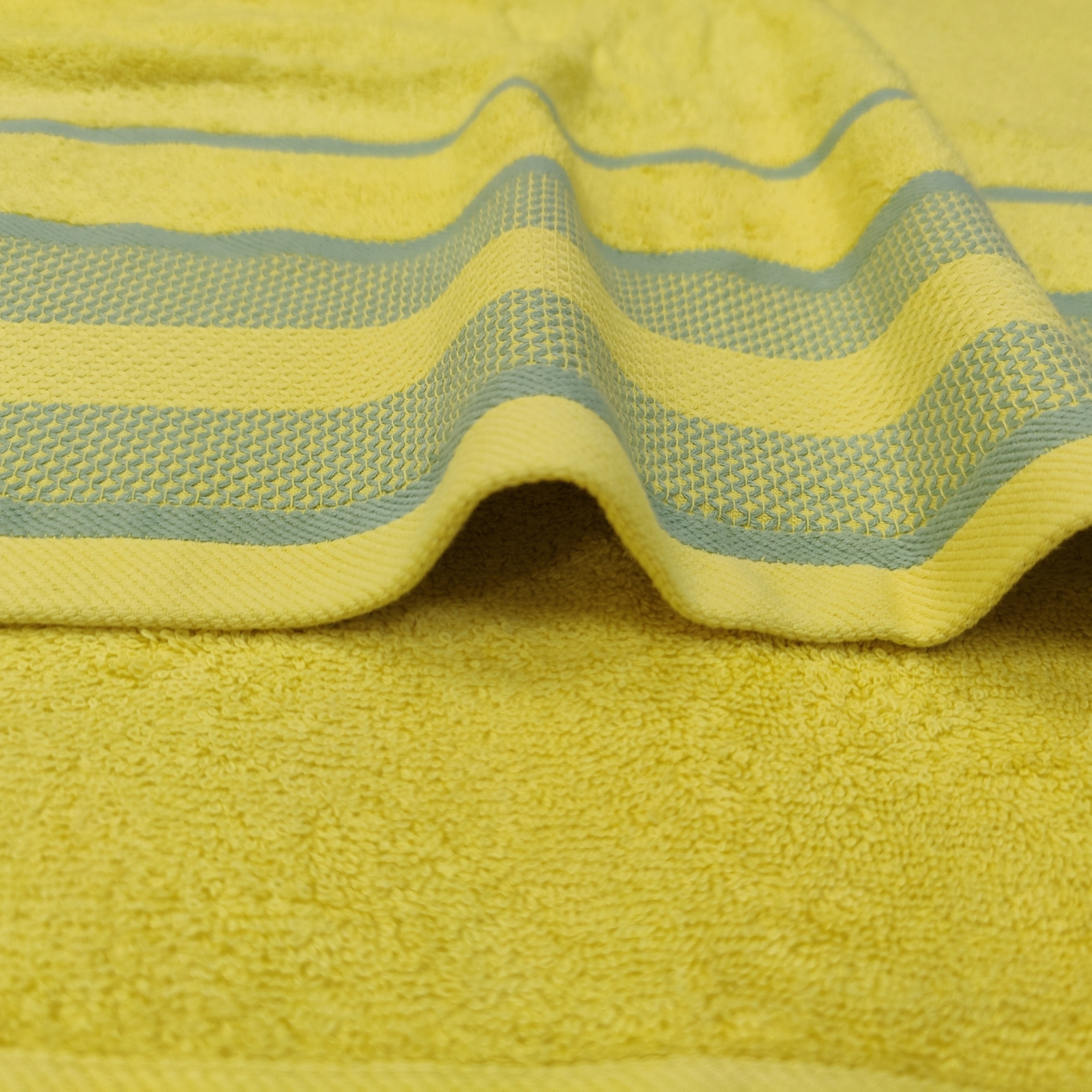 Orchid Clair Textured 500 GSM Bath Towel - 70x140 cms-household-bathandlaundry-bathlinen-towels-image-3