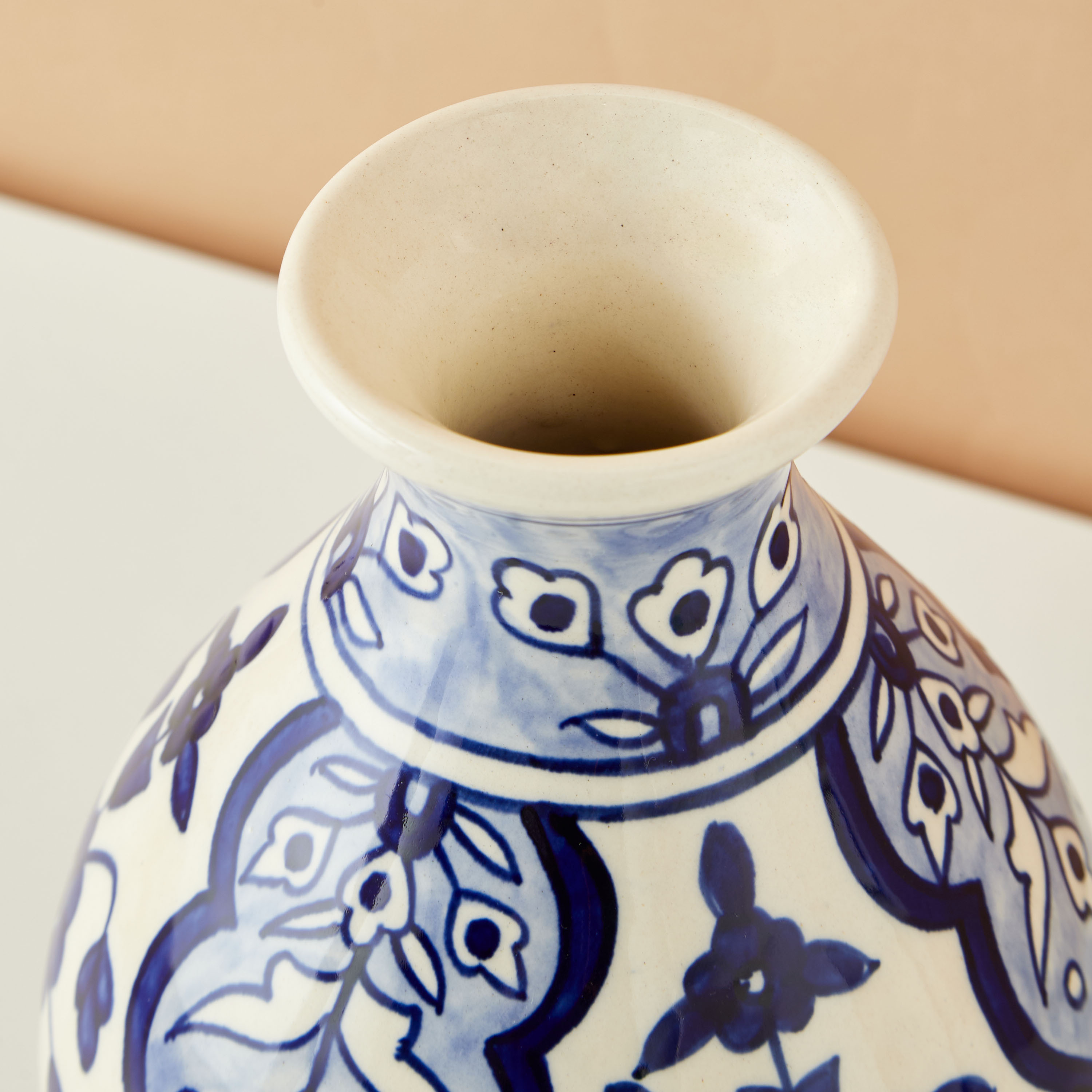 مزهرية سيراميك مزينة-household-decor-vasesandbowls-image-4
