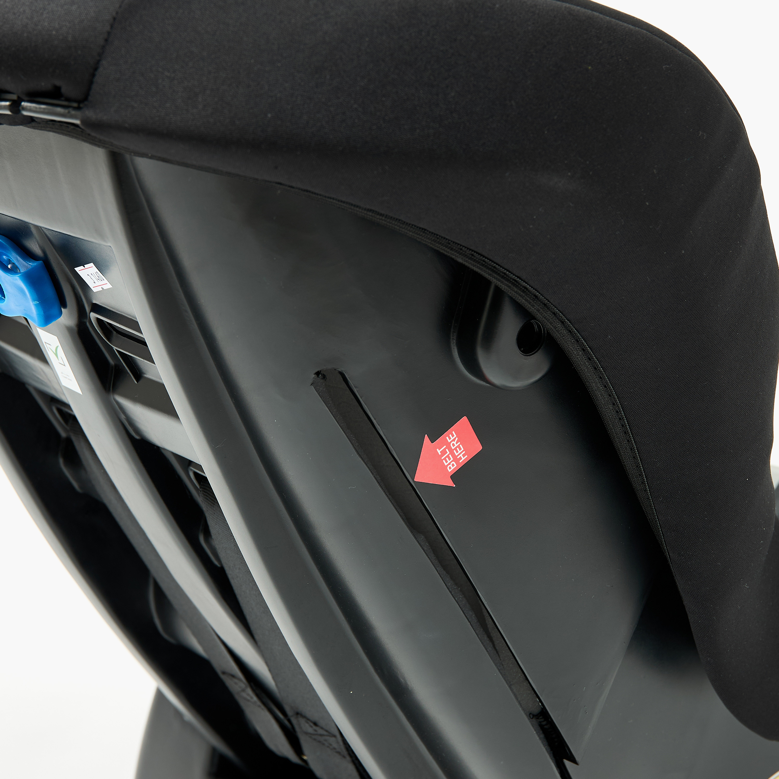 مقعد سيارة فينشر للرضّع بنظام حزام الأمان خماسي النقاط من ليتل بلومرز -baby-gear-carseats-image-10