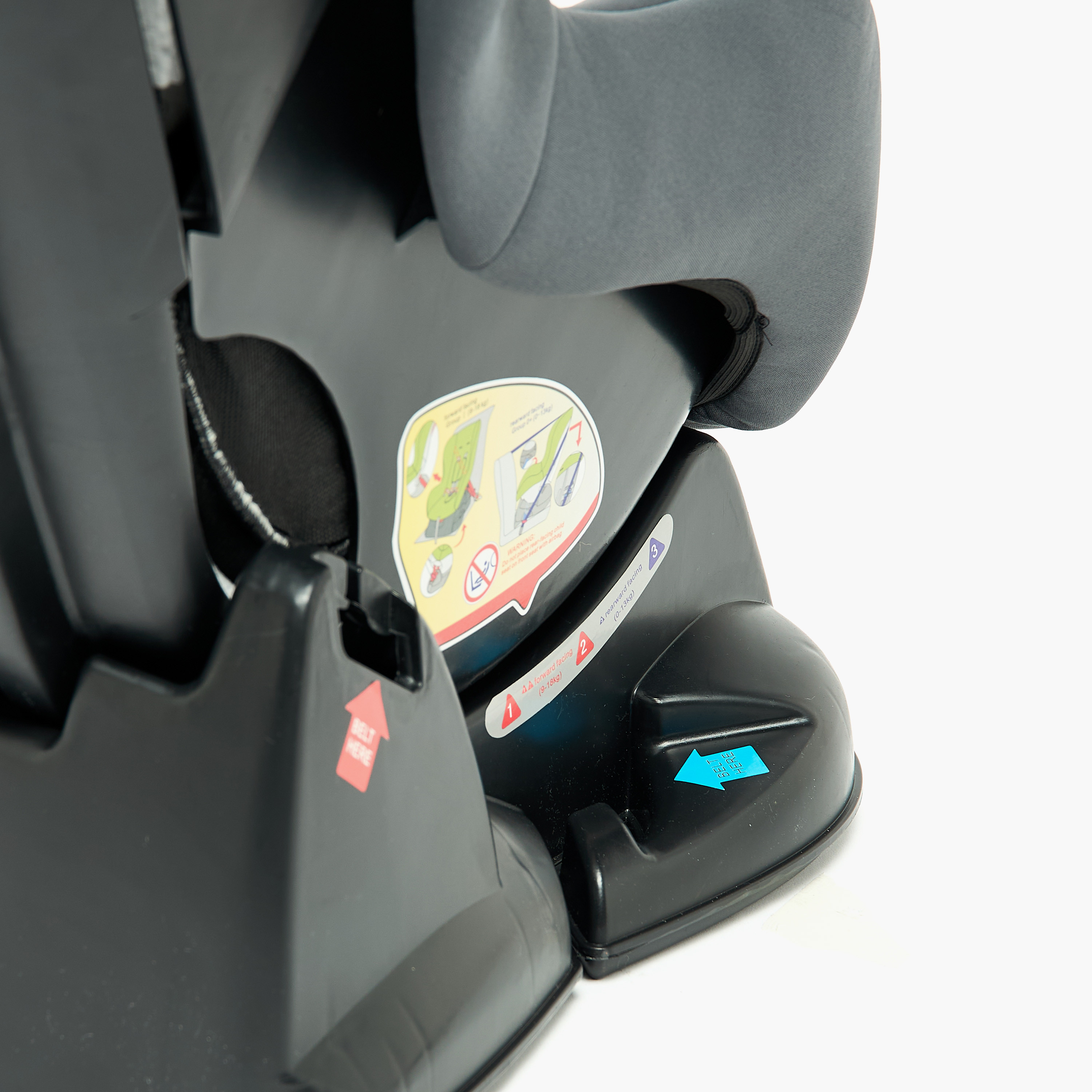 مقعد سيارة فينشر للرضّع بنظام حزام الأمان خماسي النقاط من ليتل بلومرز -baby-gear-carseats-image-11