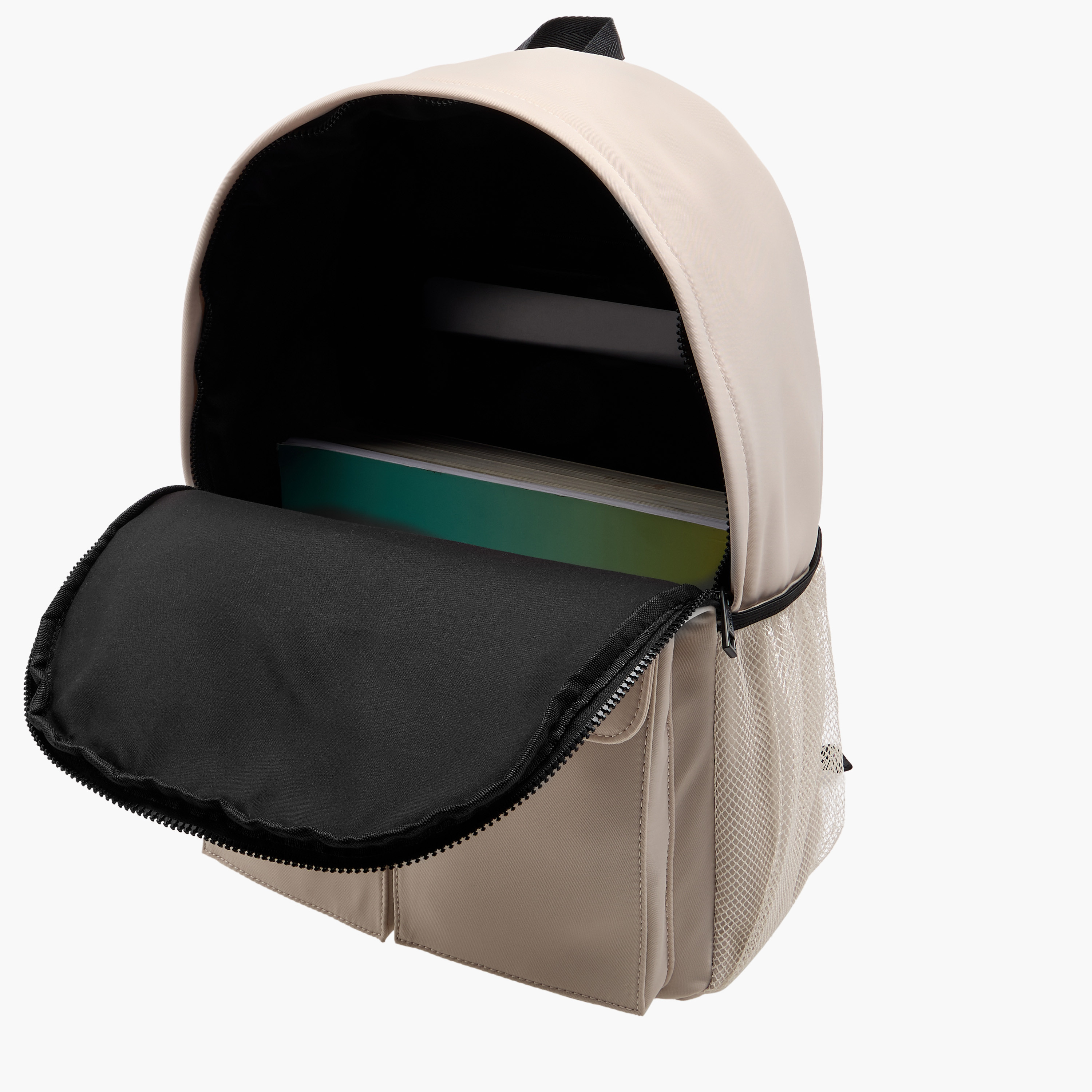 شنطة ظهر بتزيينات شعار وحمالات قابلة للتعديل وسحاب إغلاق من ميسي-women-bagsandwallets-backpacks-image-6
