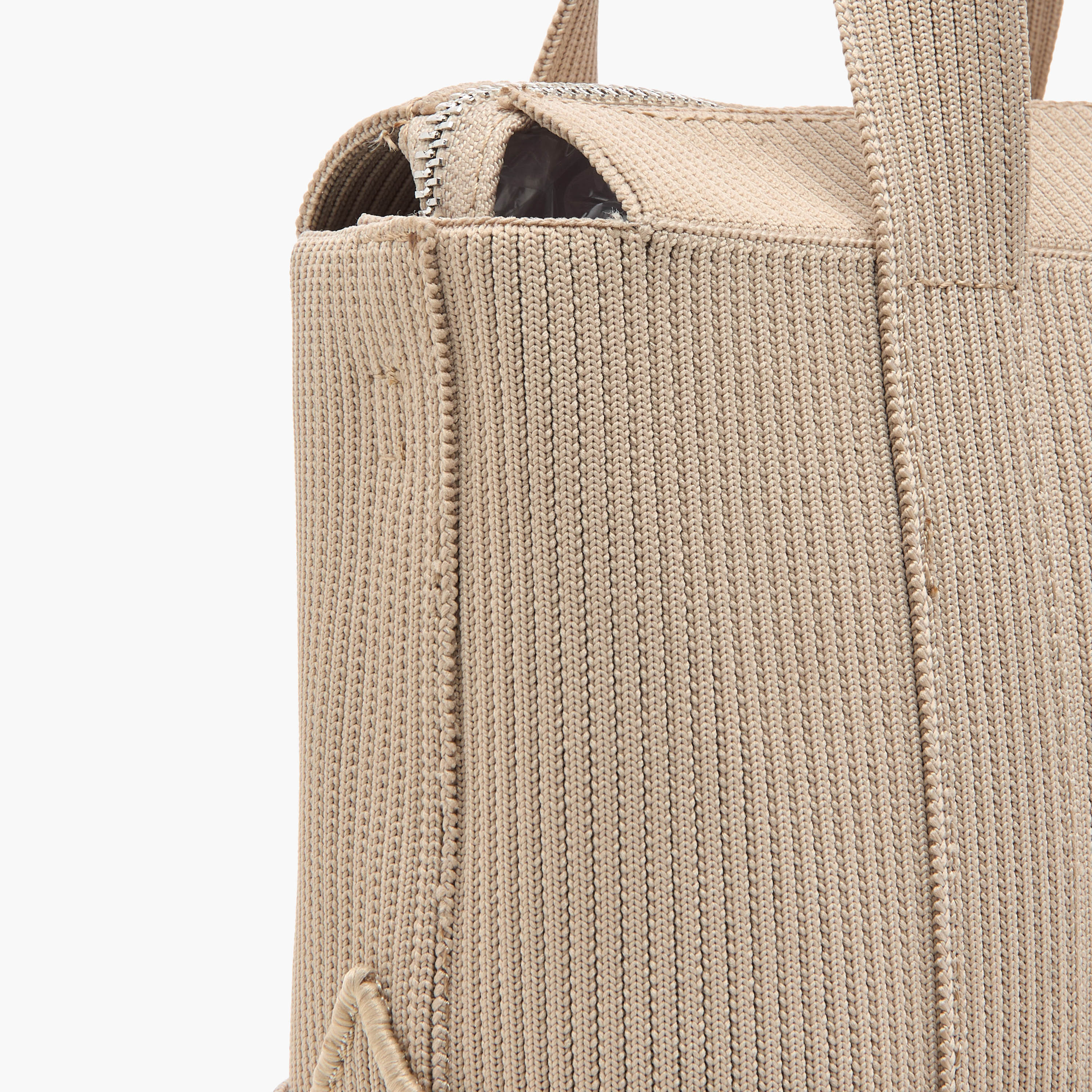 شنطة توتي صغيرة بسحاب إغلاق وحزام قابل للفصل ونقوش شعار من ميسي-women-bagsandwallets-handbags-image-5