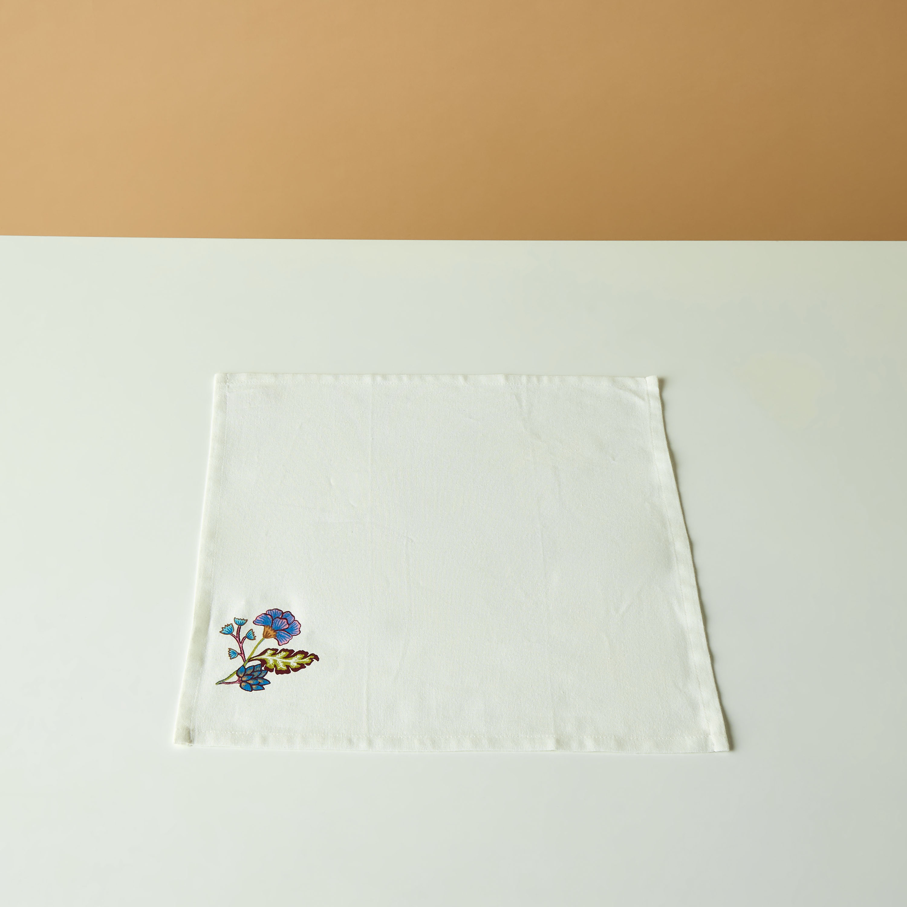 Summer Flower 4-Piece Cotton Napkin Set - 42x42 cms-household-dining-tablelinen-napkinsandaccessories-image-3