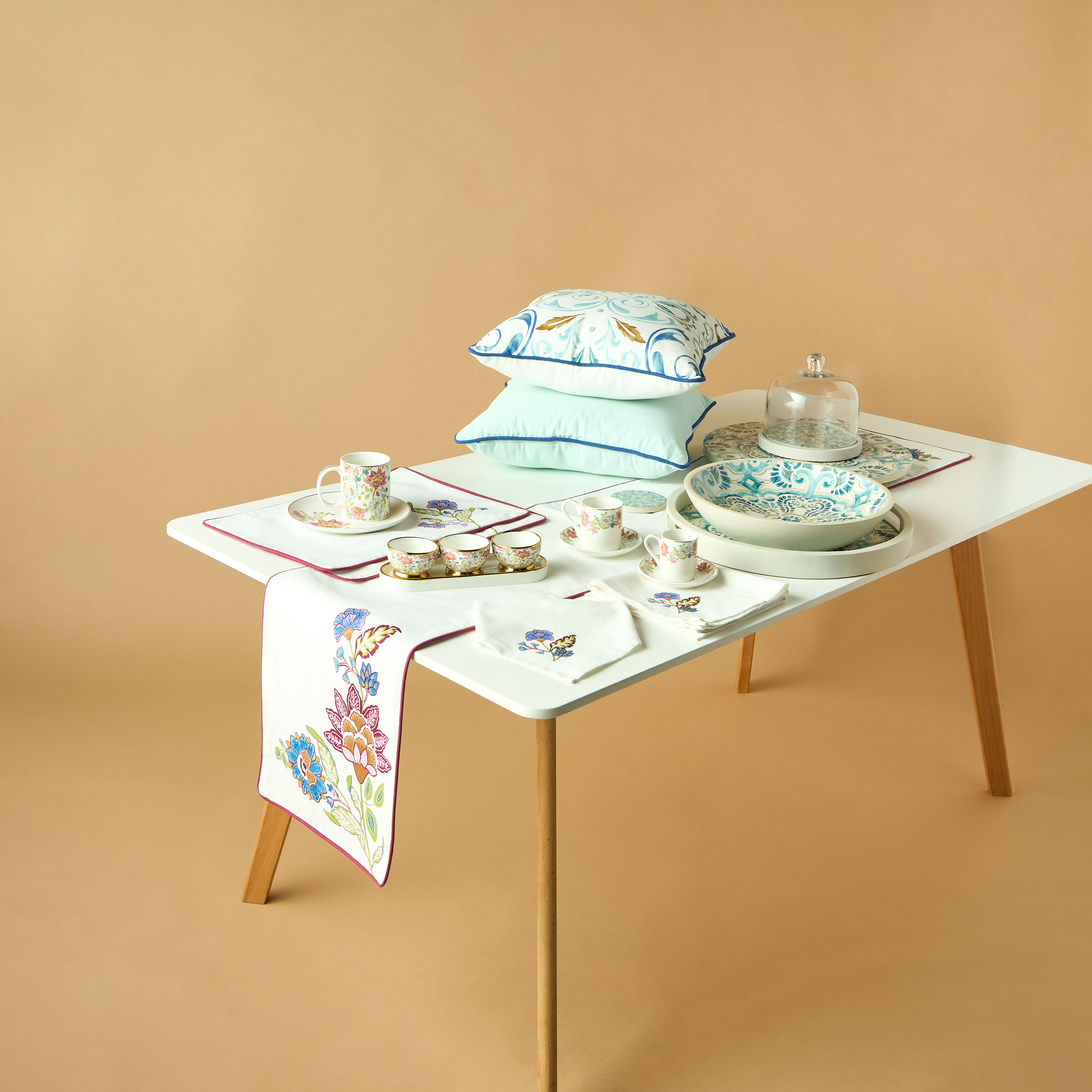Summer Flower 4-Piece Cotton Napkin Set - 42x42 cms-household-dining-tablelinen-napkinsandaccessories-image-5
