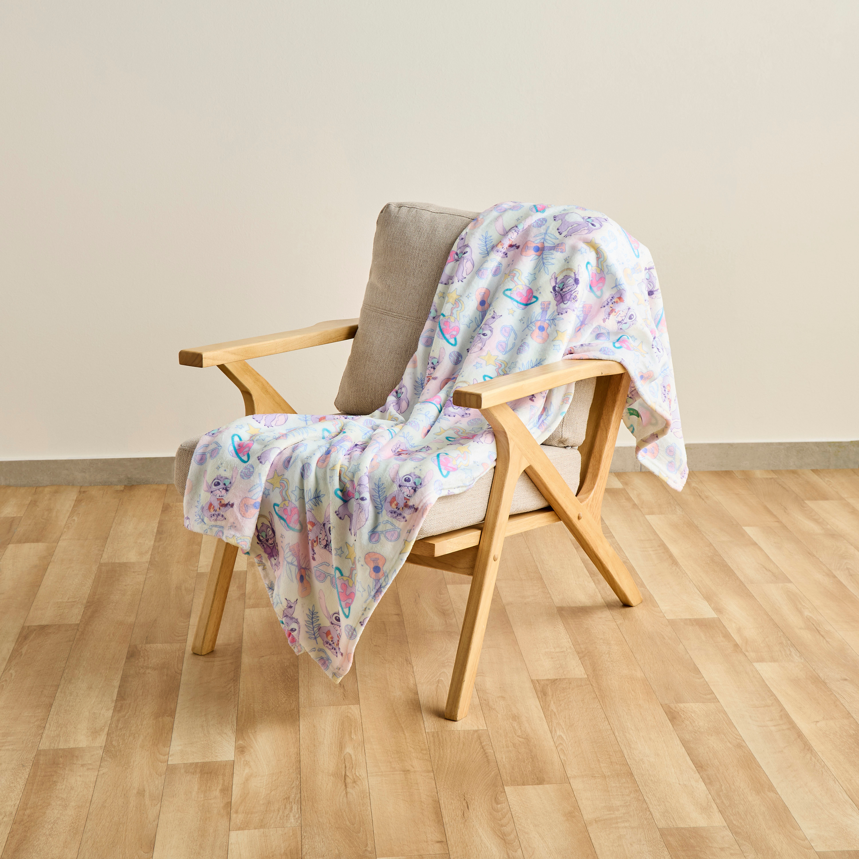 Disney Stitch Print Raschel Blanket - 130x170 cm-baby-nursery-blanketsandswaddles-blanketsandquilts-image-2