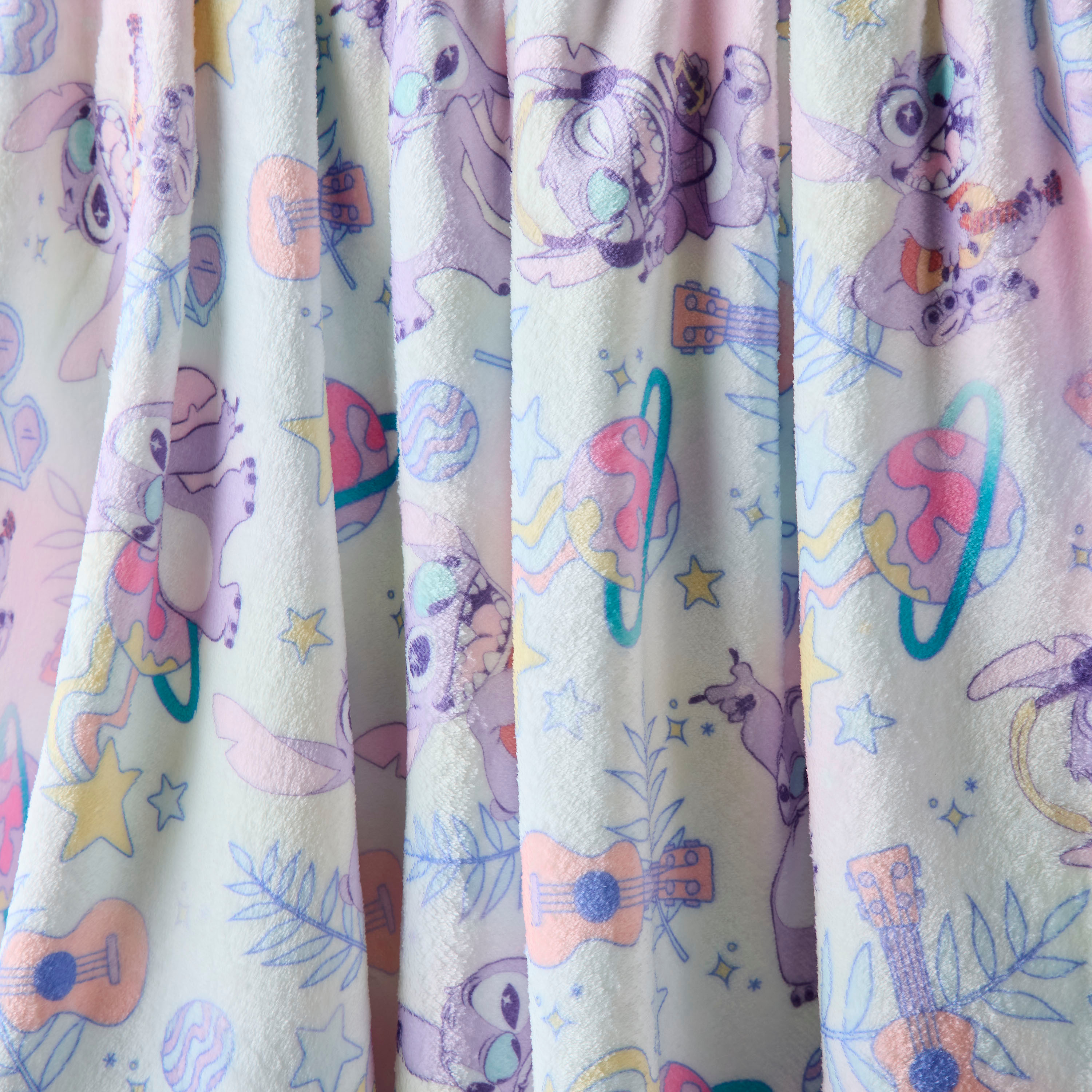 Disney Stitch Print Raschel Blanket - 130x170 cm-baby-nursery-blanketsandswaddles-blanketsandquilts-image-4
