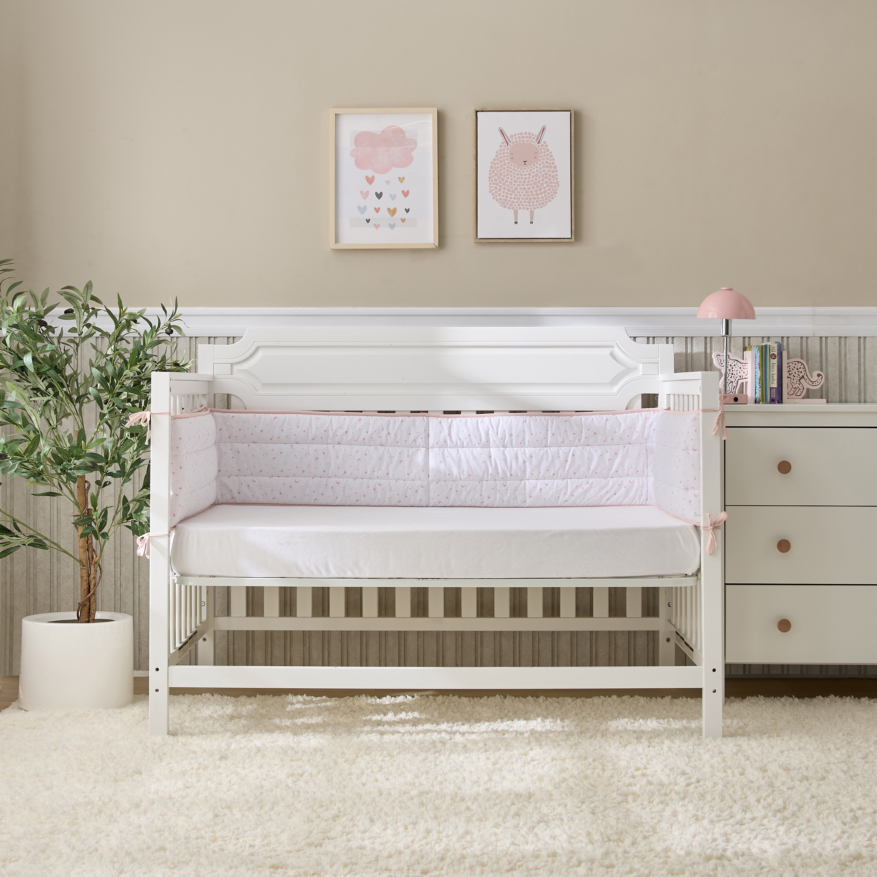 مصد سرير بطول كامل من جونيورز - 30x390 سم-baby-nursery-babybedding-image-1