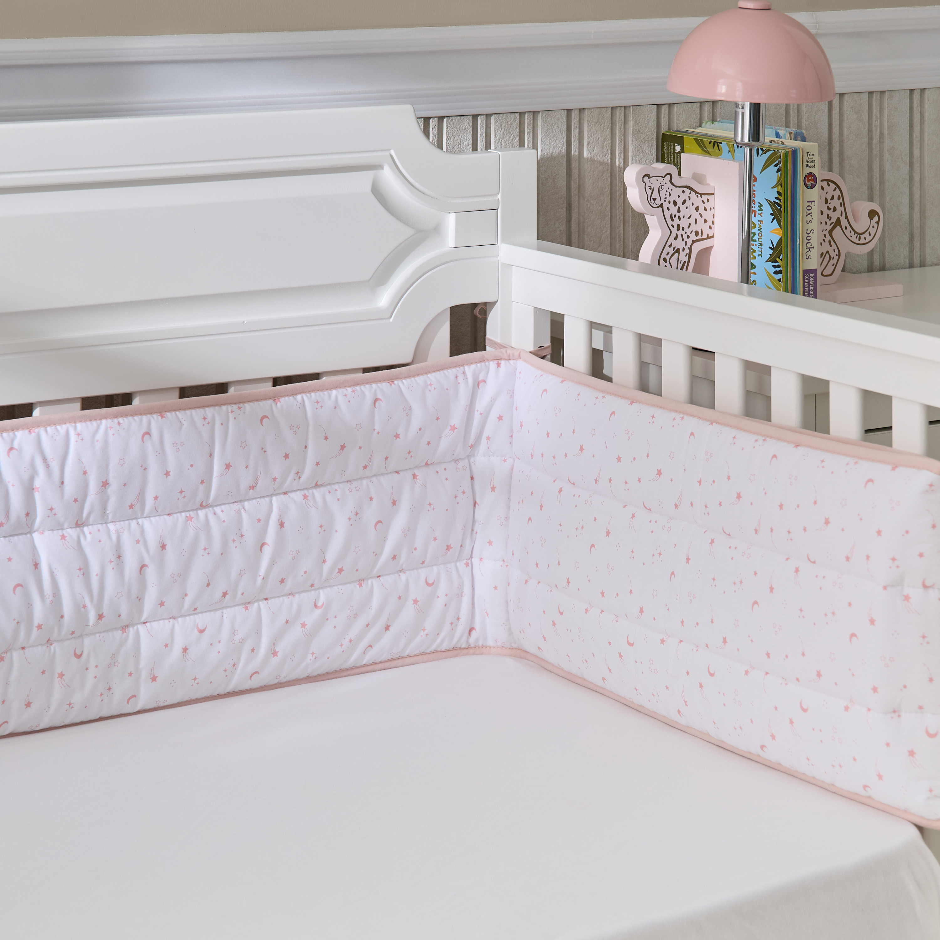 مصد سرير بطول كامل من جونيورز - 30x390 سم-baby-nursery-babybedding-image-2