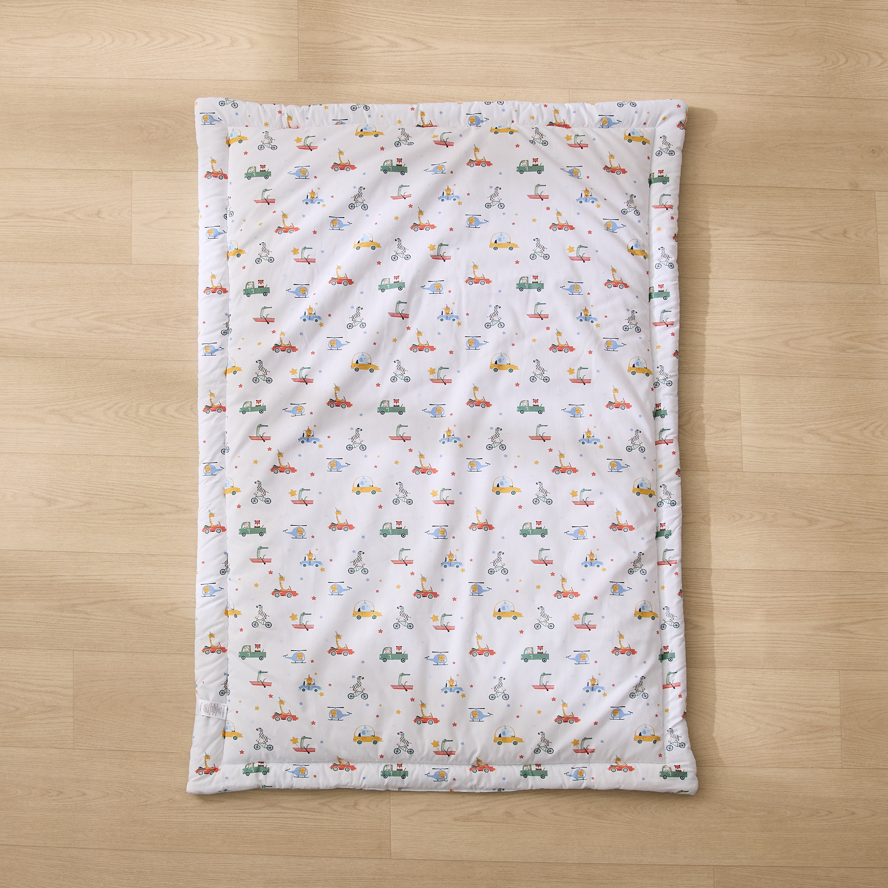 طقم مفروشات سرير 4 قطع بطبعات مركبات من جونيورز- 80x120 سم-baby-nursery-babybedding-image-4