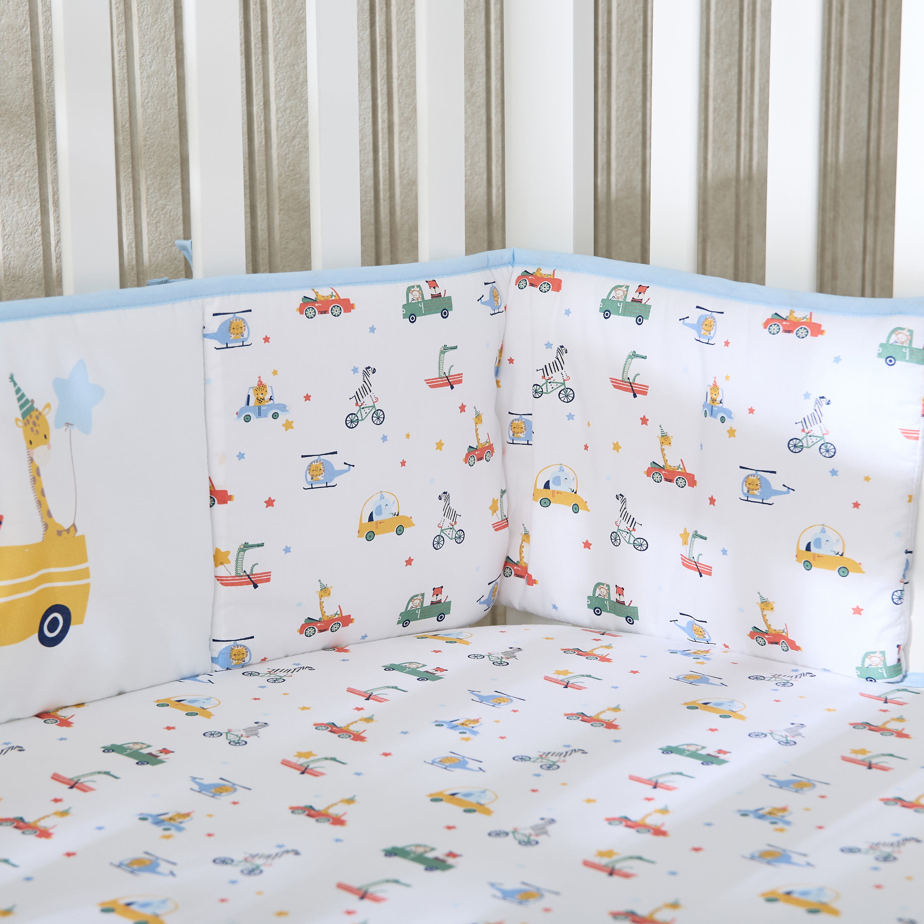 طقم مفروشات سرير 4 قطع بطبعات مركبات من جونيورز- 80x120 سم-baby-nursery-babybedding-image-9