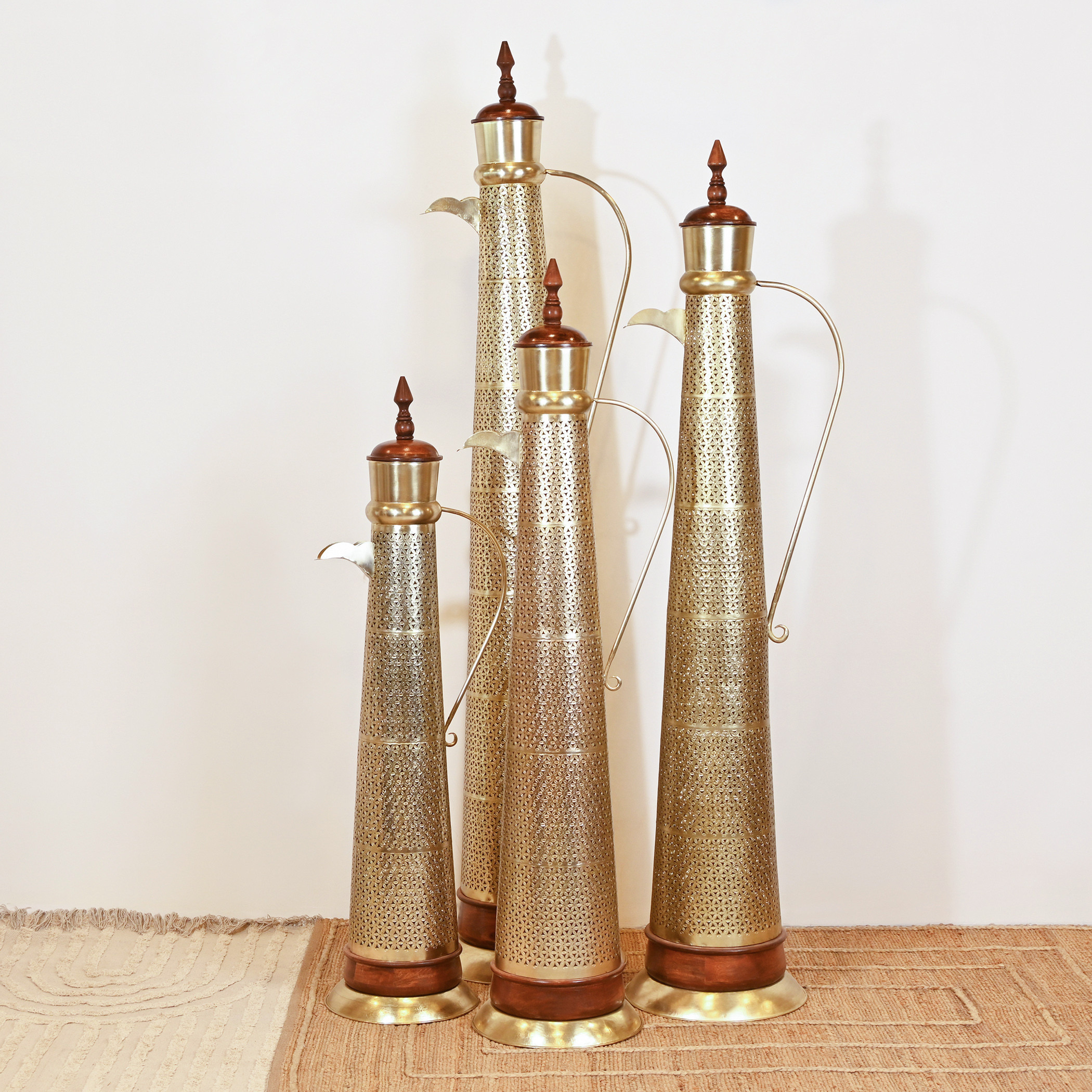 حامل شموع بتفاصيل مفرّغة من النحاس - 153 سم-household-decor-candleholdersandlanterns-image-7