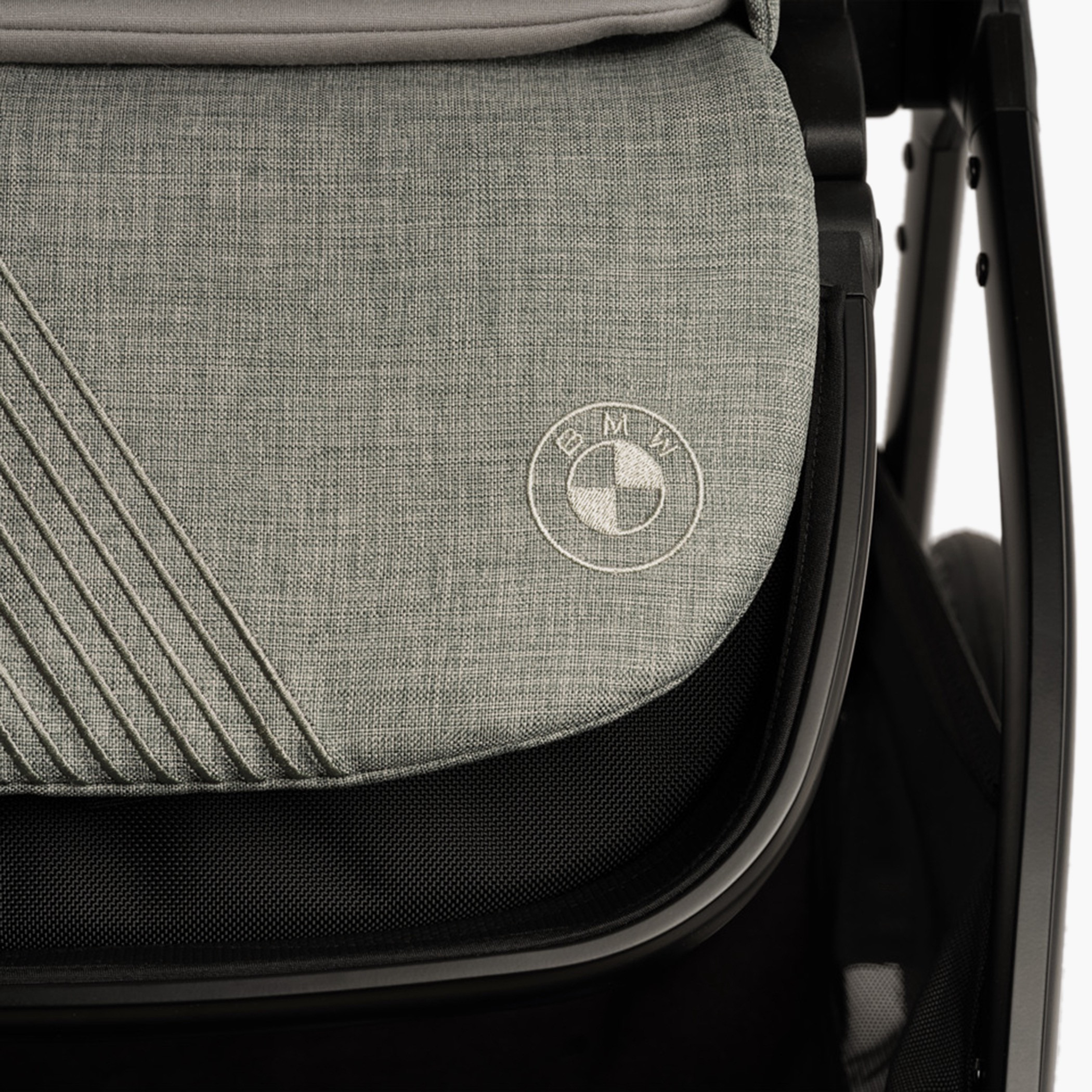 Nuna Triv Next BMW Stroller with Push Button Folding, Aluminium Frame and All-Wheel Suspension-baby-gear-strollersandprams-strollers-image-10