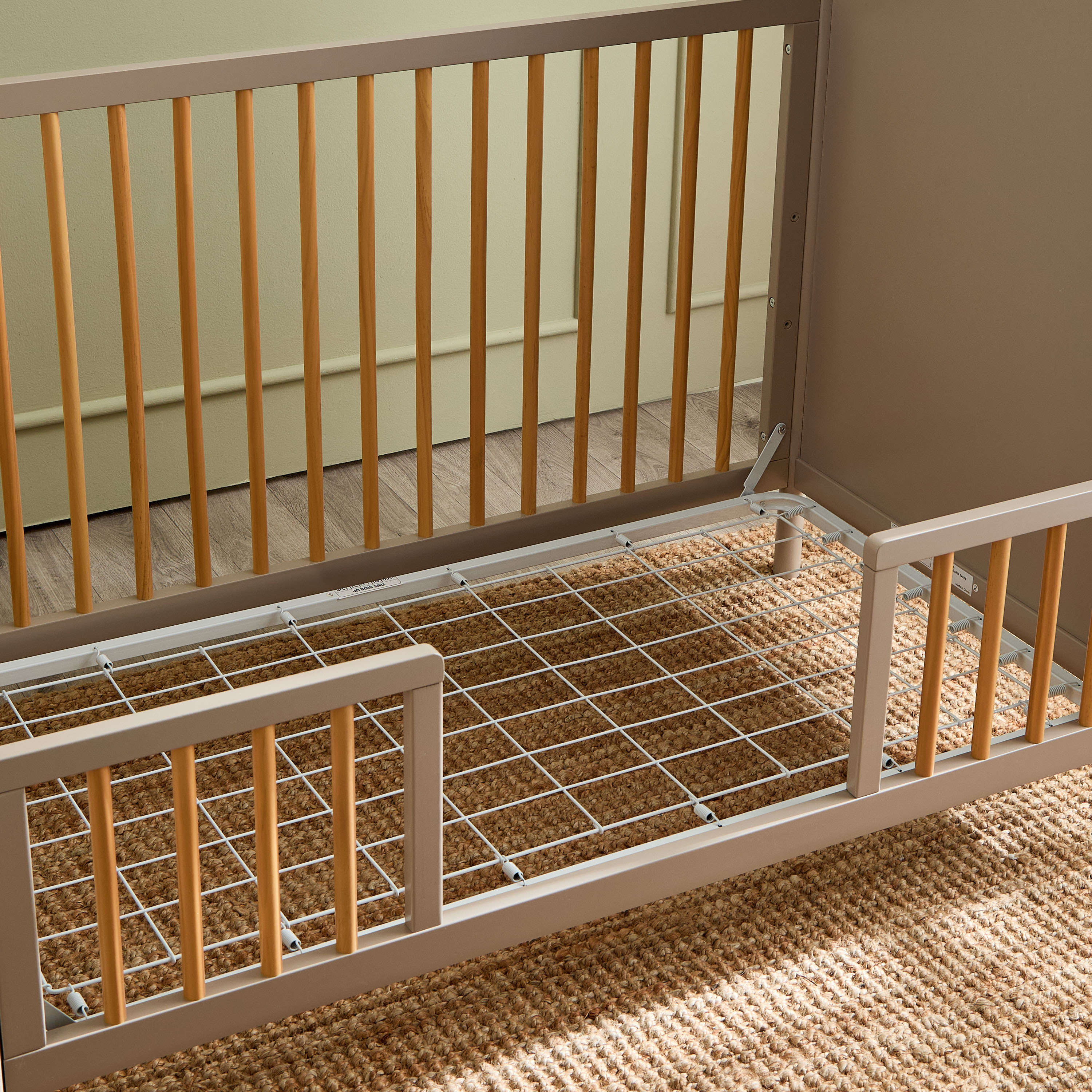 Giggles Avery Crib with Convertible Design and Adjustable Height (Up to 6 years)-baby-nursery-furniture-cribsandbeds-babycribs-image-11