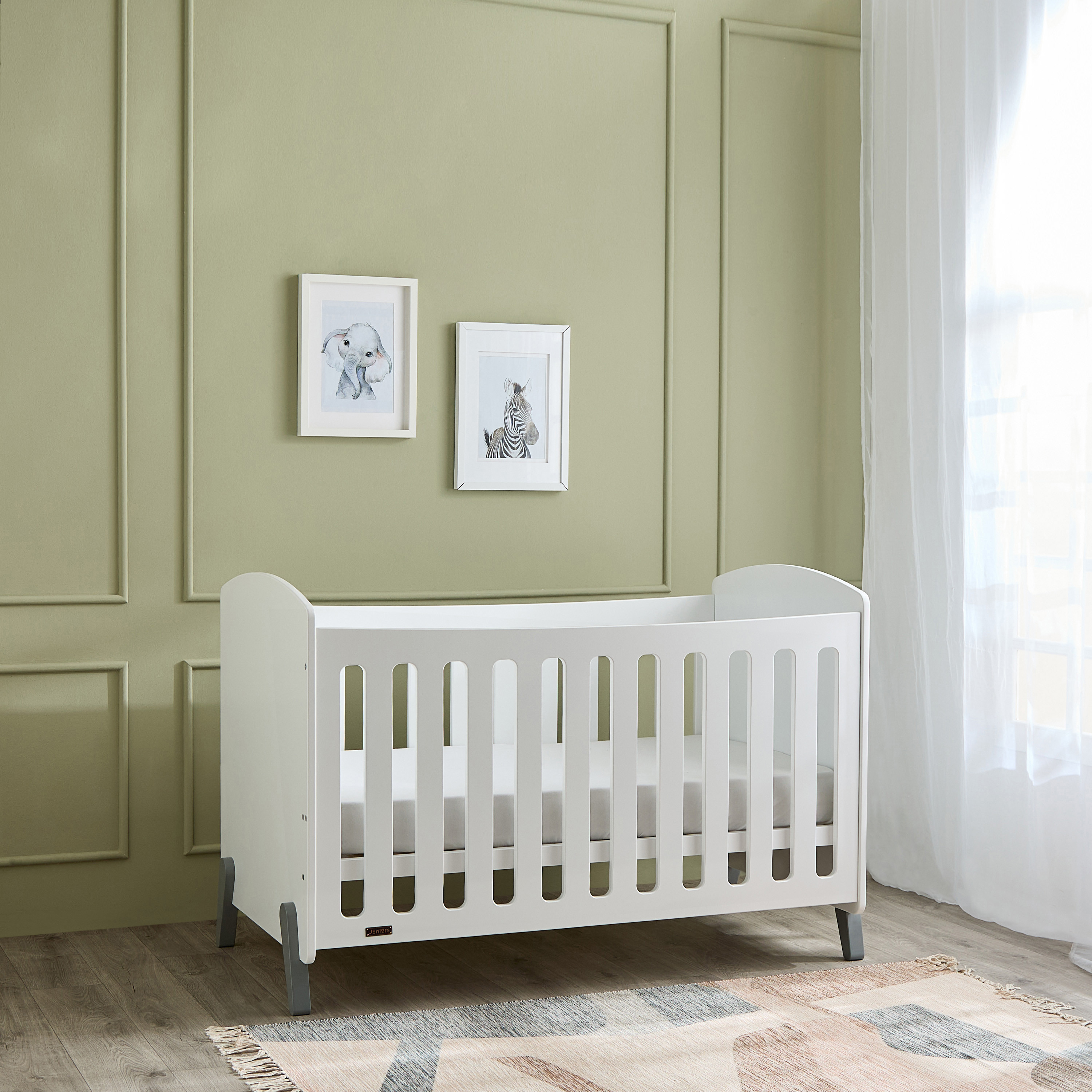 سرير أطفال قابل للتحويل 2 في 1 ماتي من جيجلز-baby-nursery-furniture-cribsandbeds-babycribs-image-8
