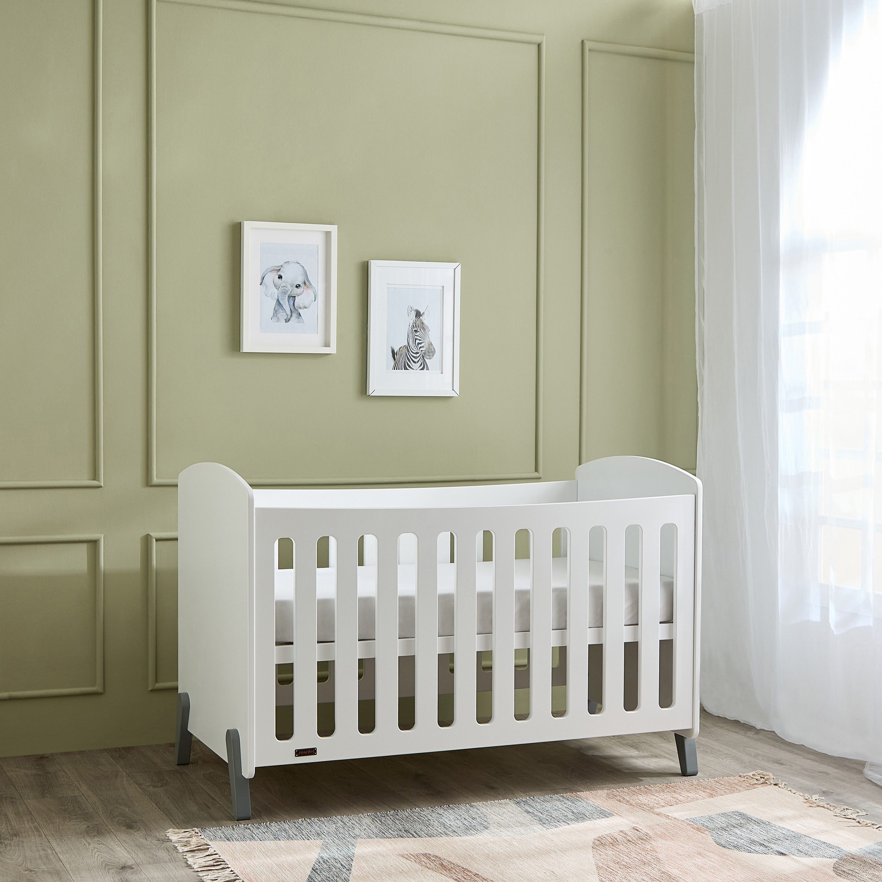 سرير أطفال قابل للتحويل 2 في 1 ماتي من جيجلز-baby-nursery-furniture-cribsandbeds-babycribs-image-7