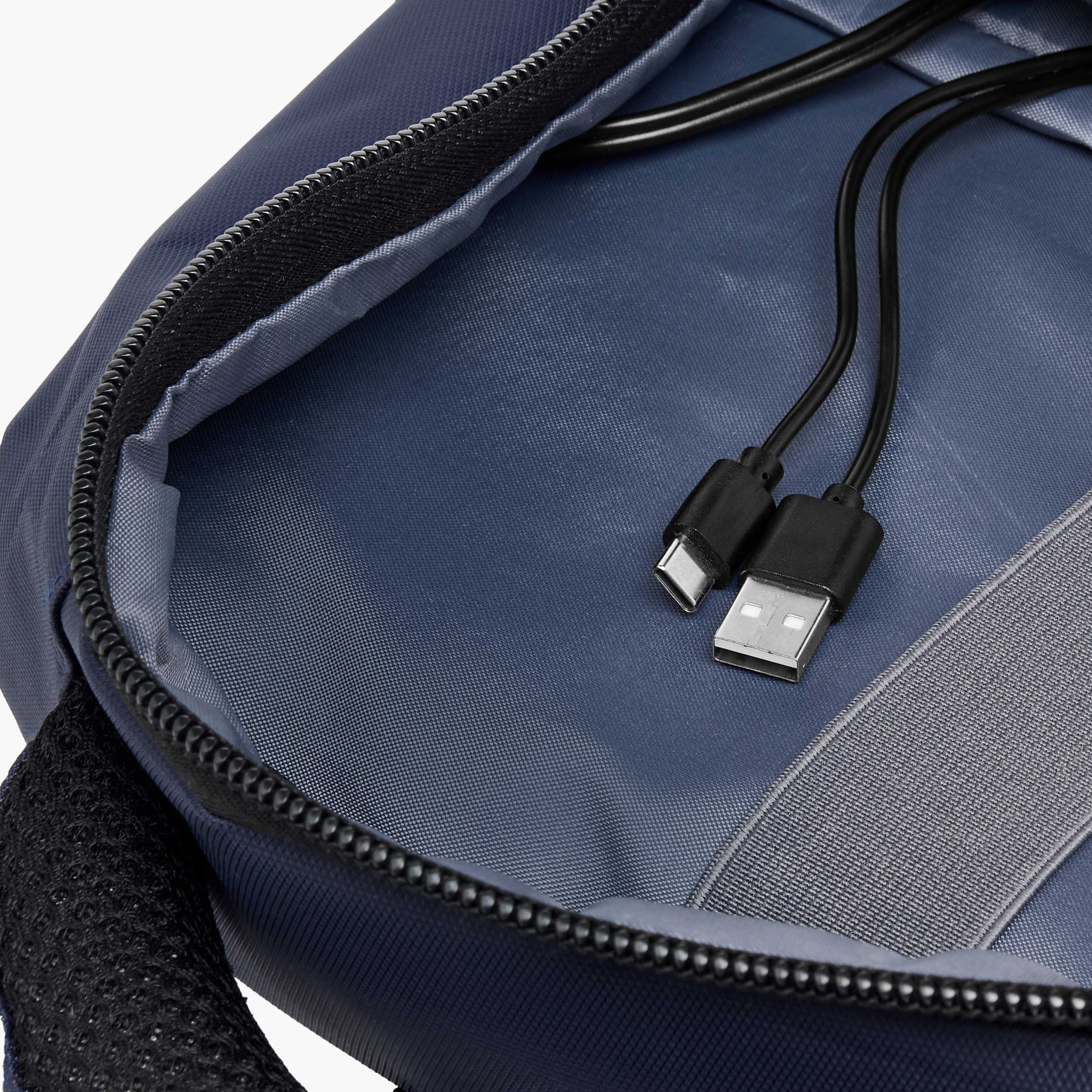 Solid 18-inch Backpack with Adjustable Straps and Zip Closure - 46x32x18 cms-promo_LS20_OMN-image-13