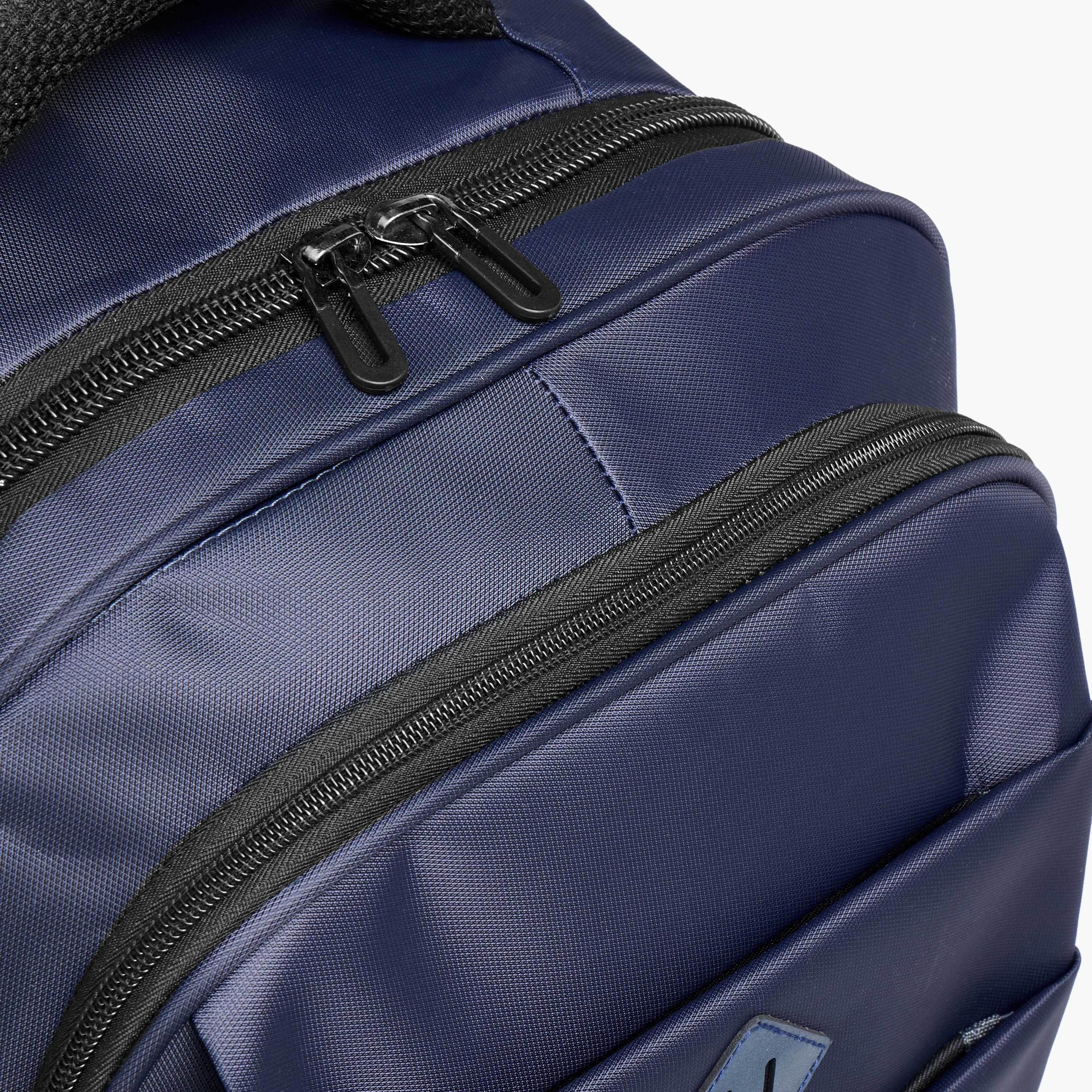 Solid 18-inch Backpack with Adjustable Straps and Zip Closure - 46x32x18 cms-promo_LS20_OMN-image-8