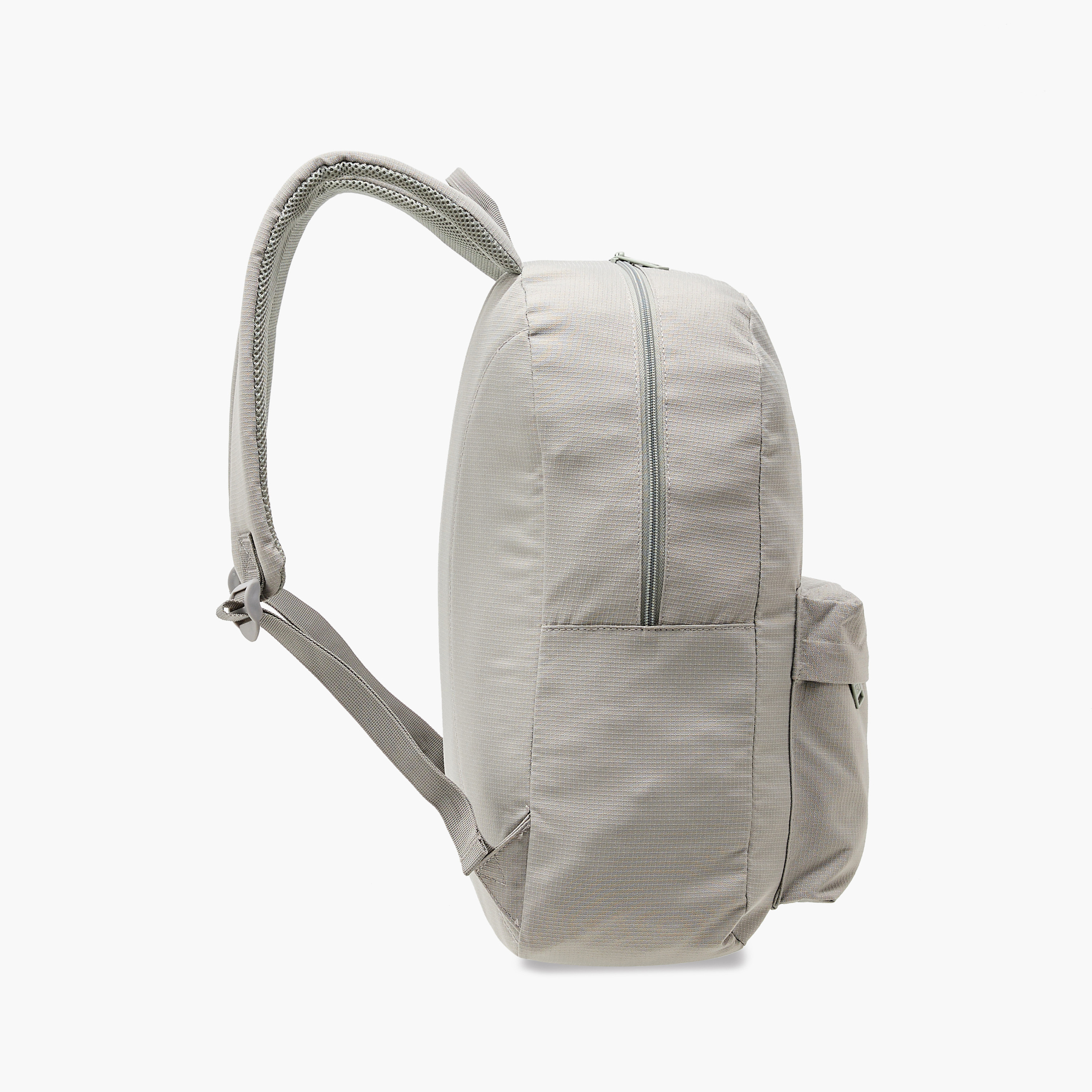 GAP 18-inch Solid Backpack with Adjustable Straps and Zip Closure - 44x31x14 cms-school-bagsandbackpacks-backpacks-image-5