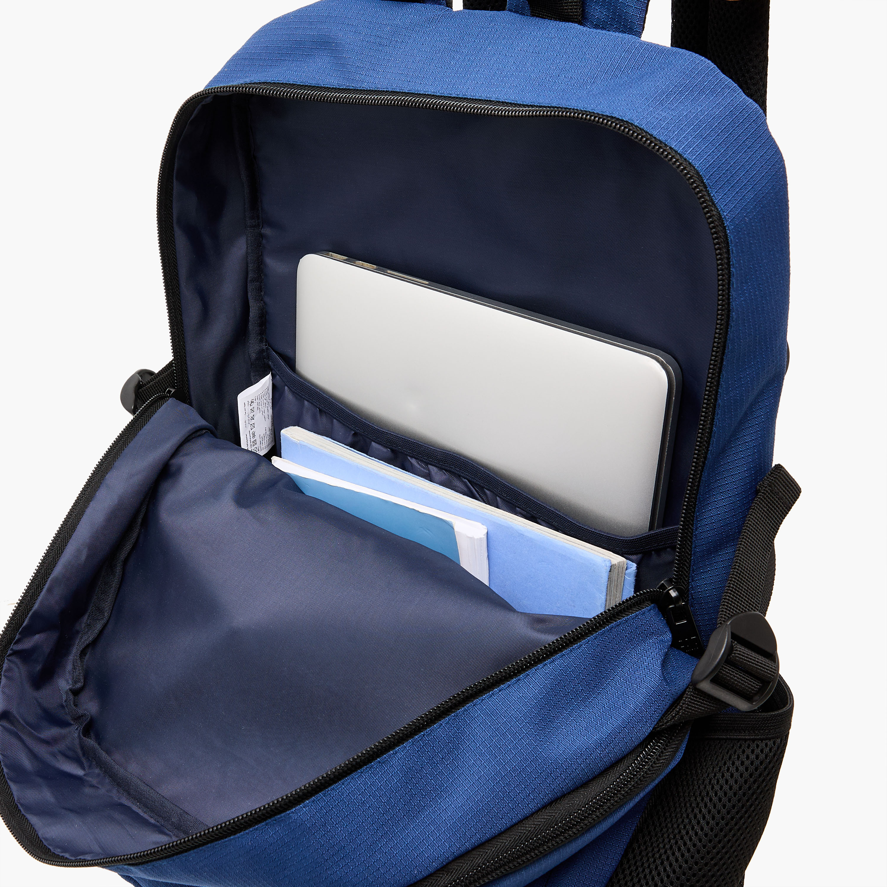 GAP 18-inch Solid Backpack with Adjustable Straps and Zip Closure - 45x30x19 cms-promo_LS20_OMN-image-12
