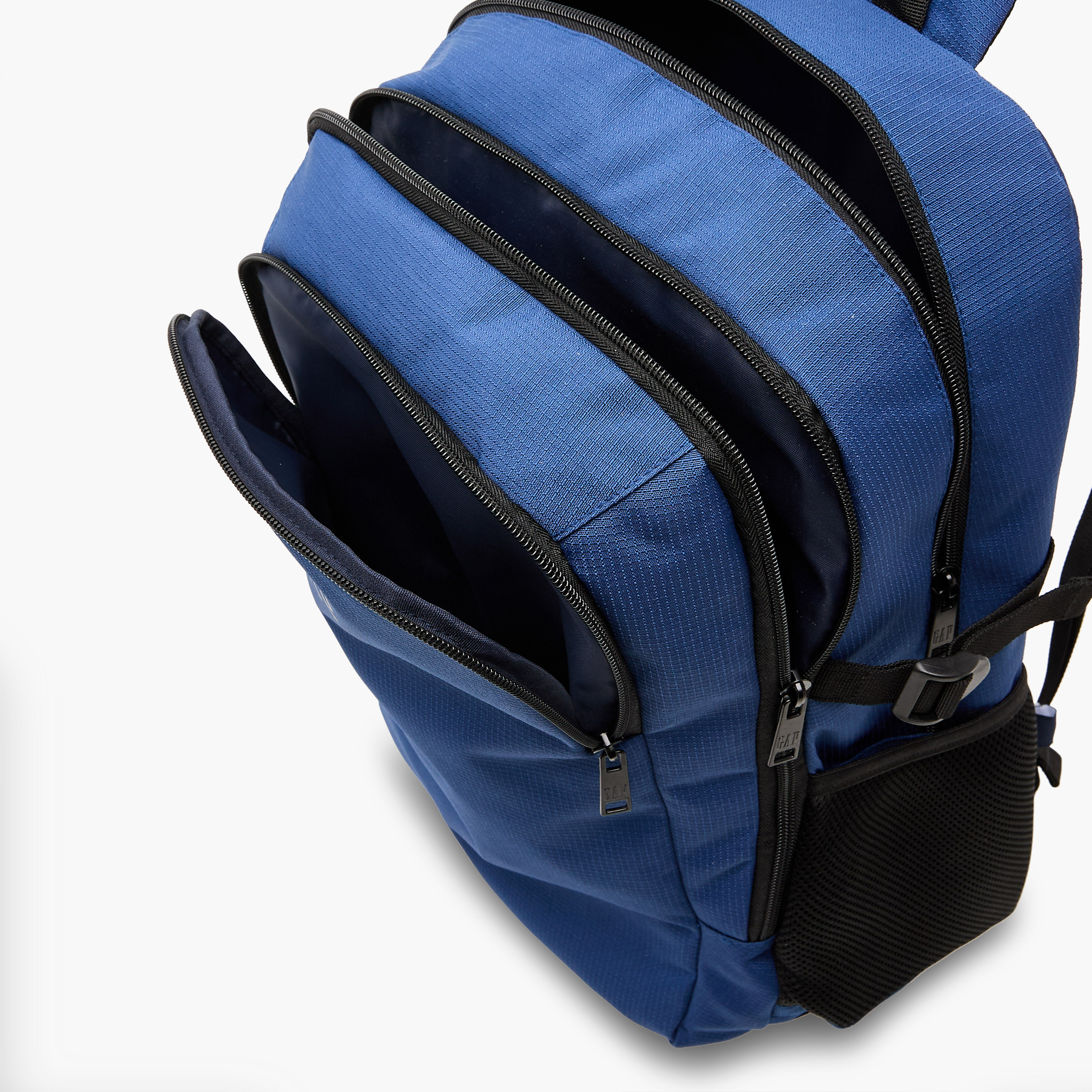 GAP 18-inch Solid Backpack with Adjustable Straps and Zip Closure - 45x30x19 cms-promo_LS20_OMN-image-11